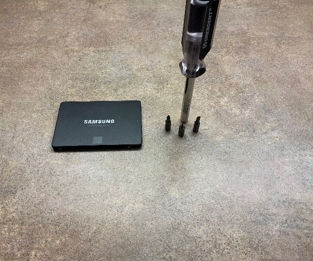 How to Change Your Hard Drive on Your Asus Notebook PC