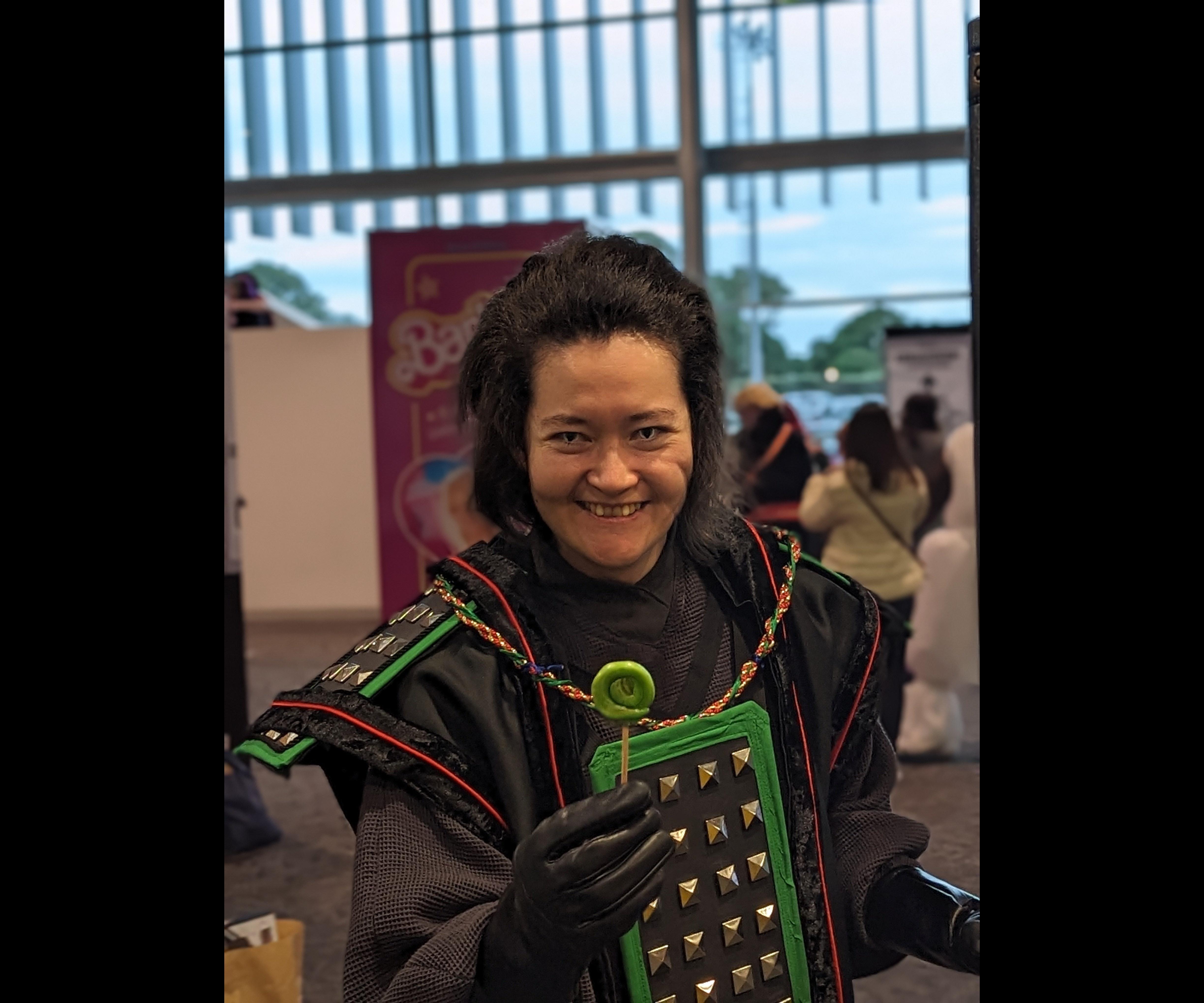 Minbari Warrior Shoulder Badges and Breastplate