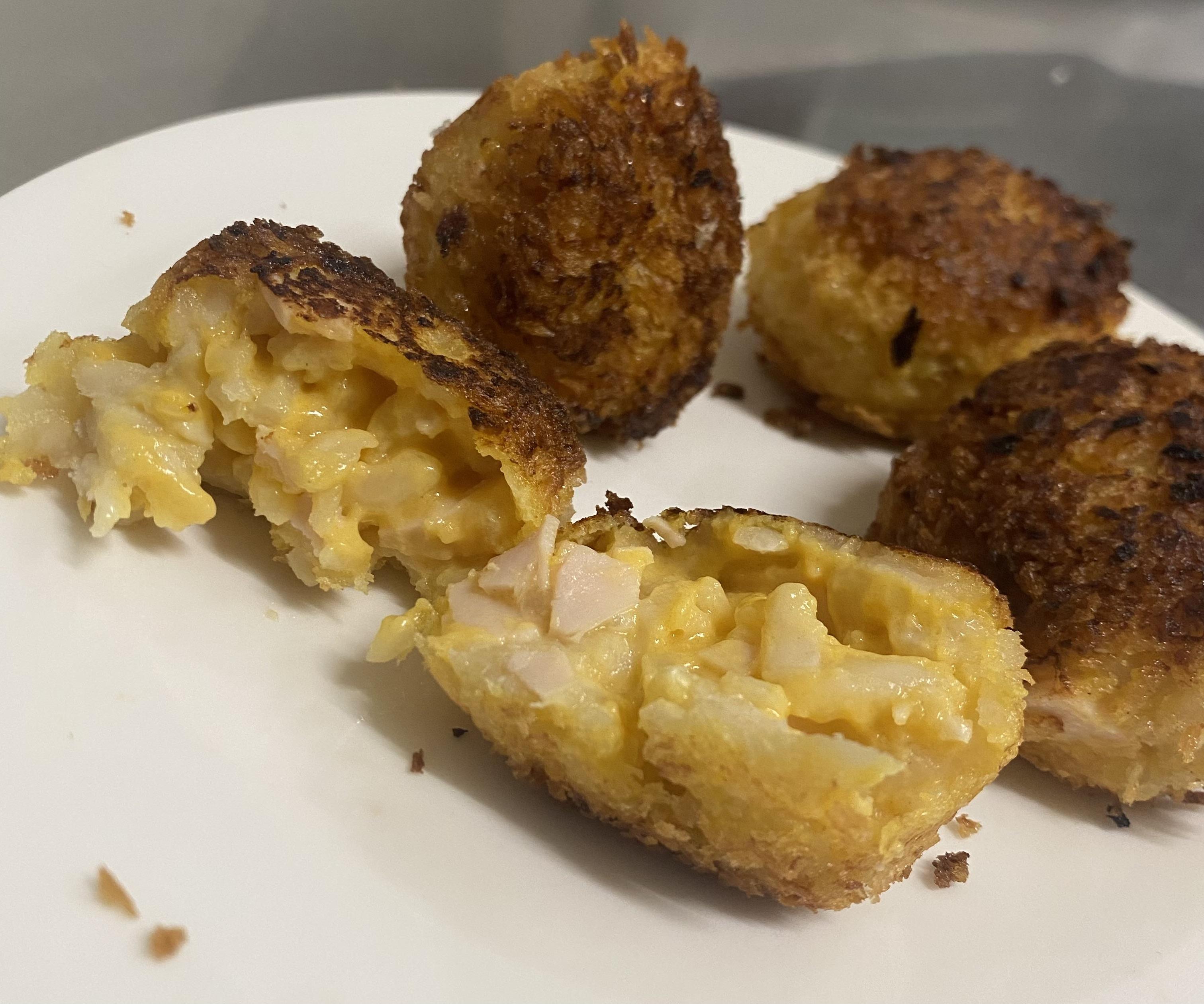 Fried Mac and Cheese Balls With Ham