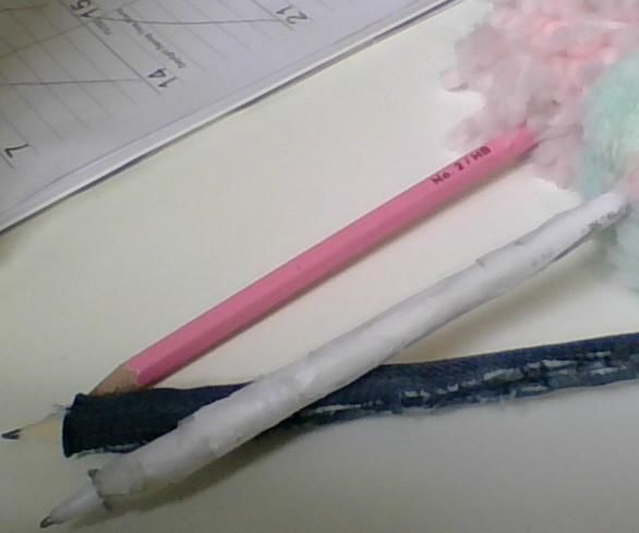 DIY Pom Pom Pencil