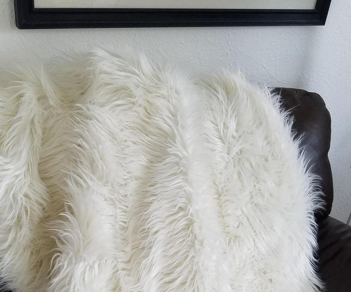 Simple Faux Fur Throw!