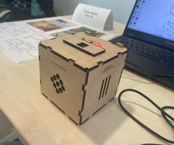 Interactive Unity Cube