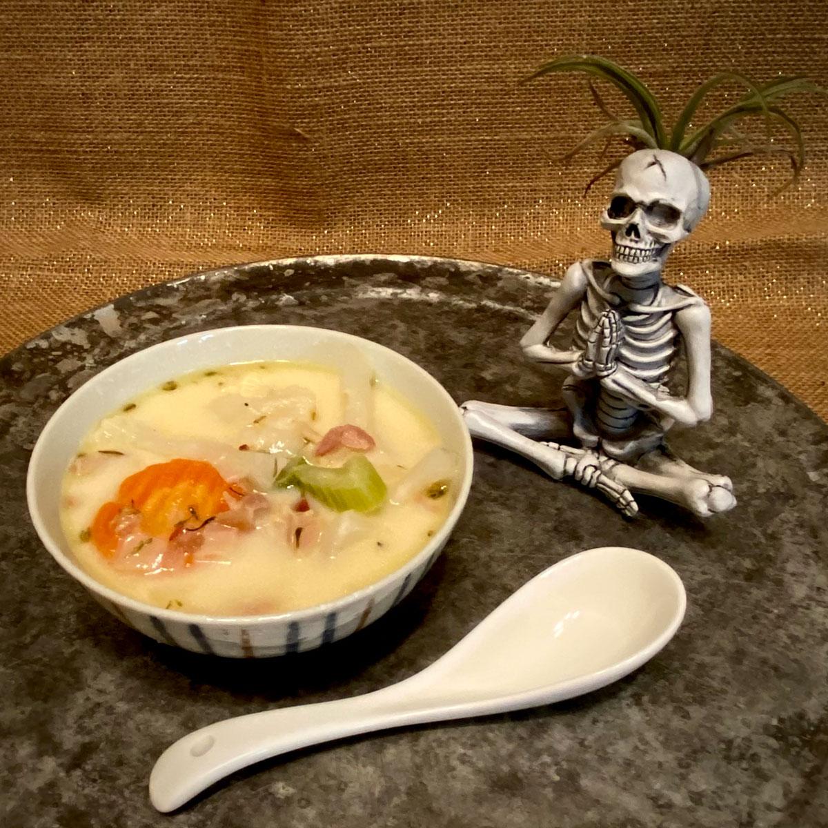 *Super Fast* Brothy Low Carb Clam Chowder ... in 30 Minutes!