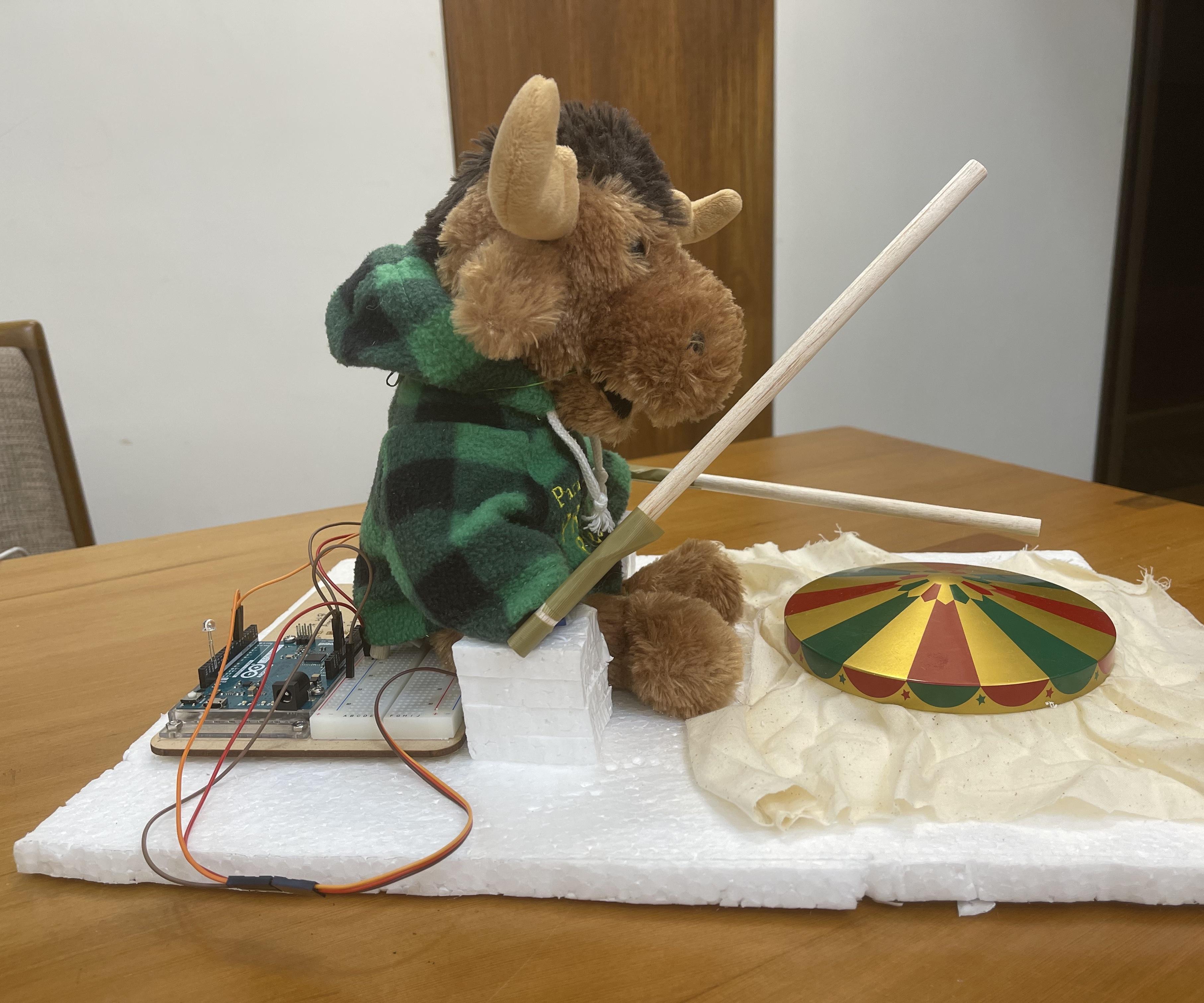 Arduino Doll Robot Playing Drum