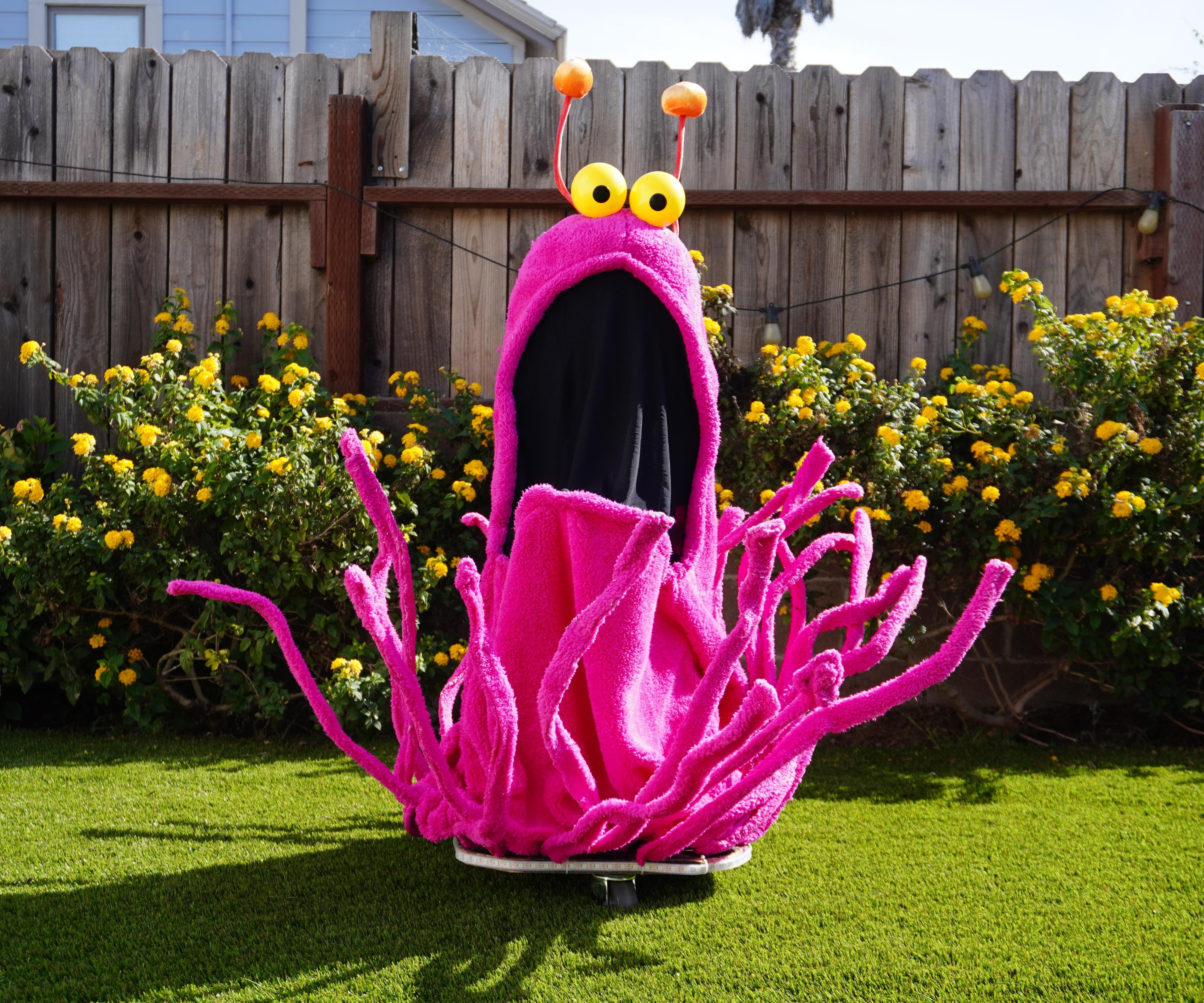 Remote Controlled Yip Yip With Sound, Lights, and Moving Mouth