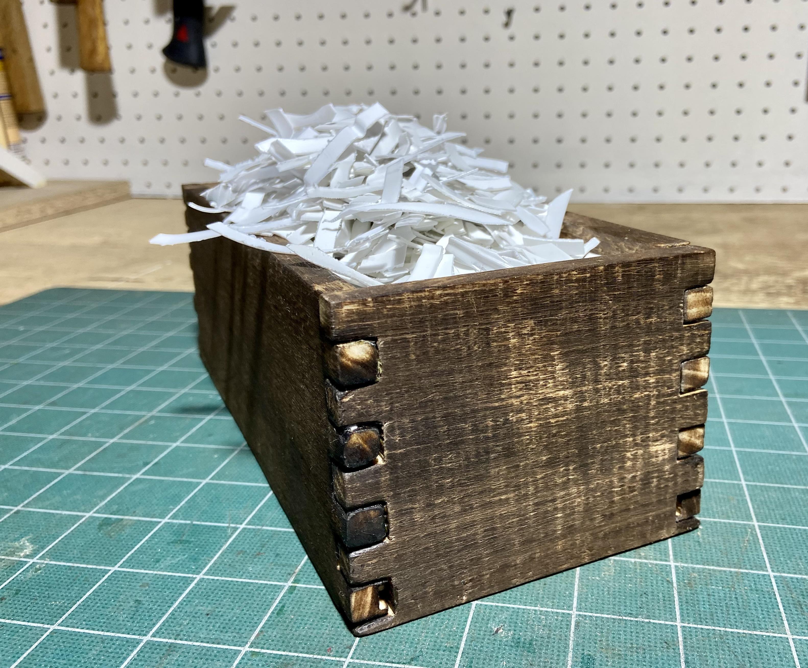 Box (Finger) Joint Jig Made With Recycled Plastic (#2 HDPE)