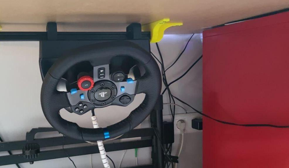 Steering Wheel Holder / Soporte Para Volante