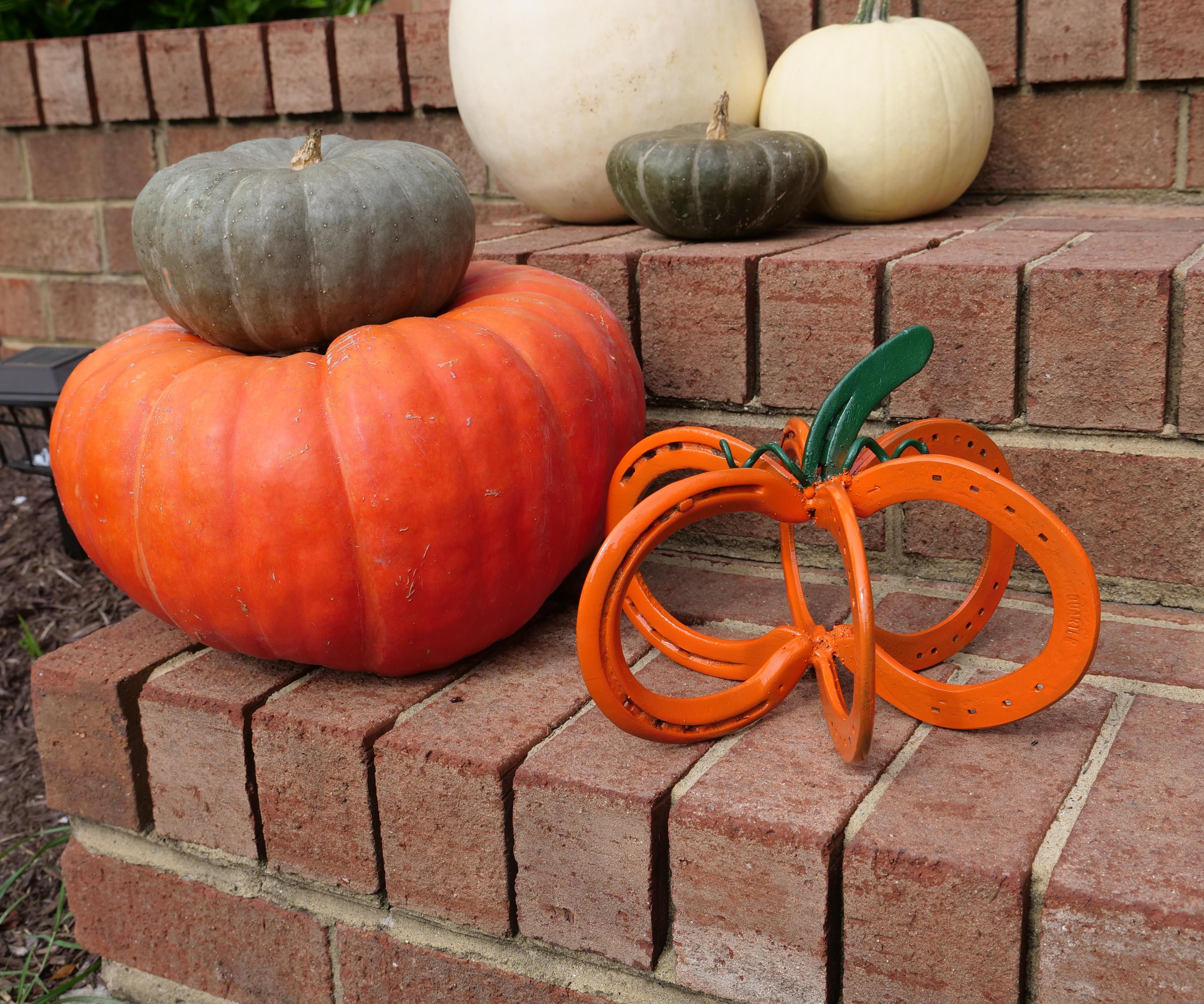Making Permanent Horseshoe Pumpkins