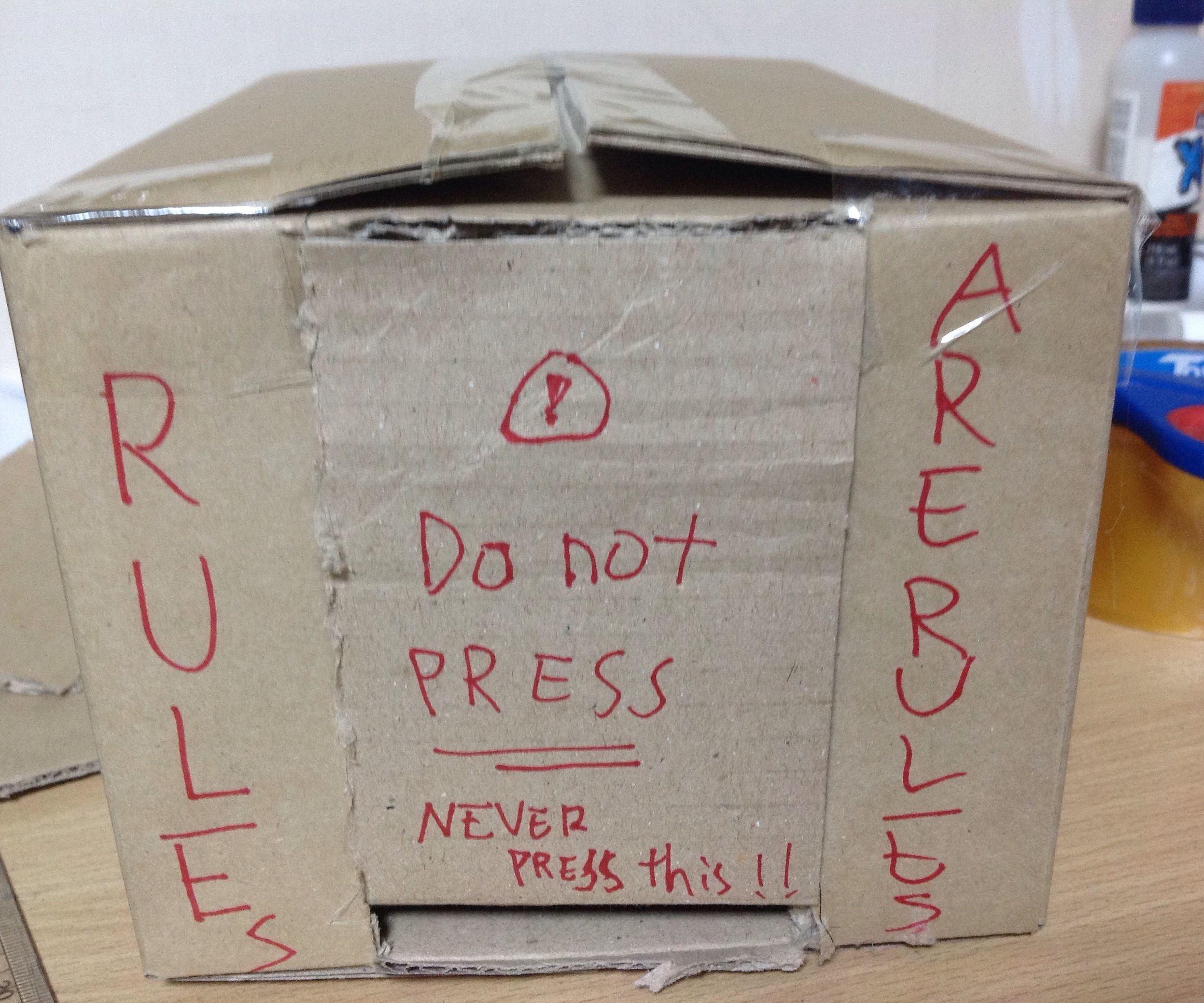 Cardboard Box Water Ballon Prank(super Simple)