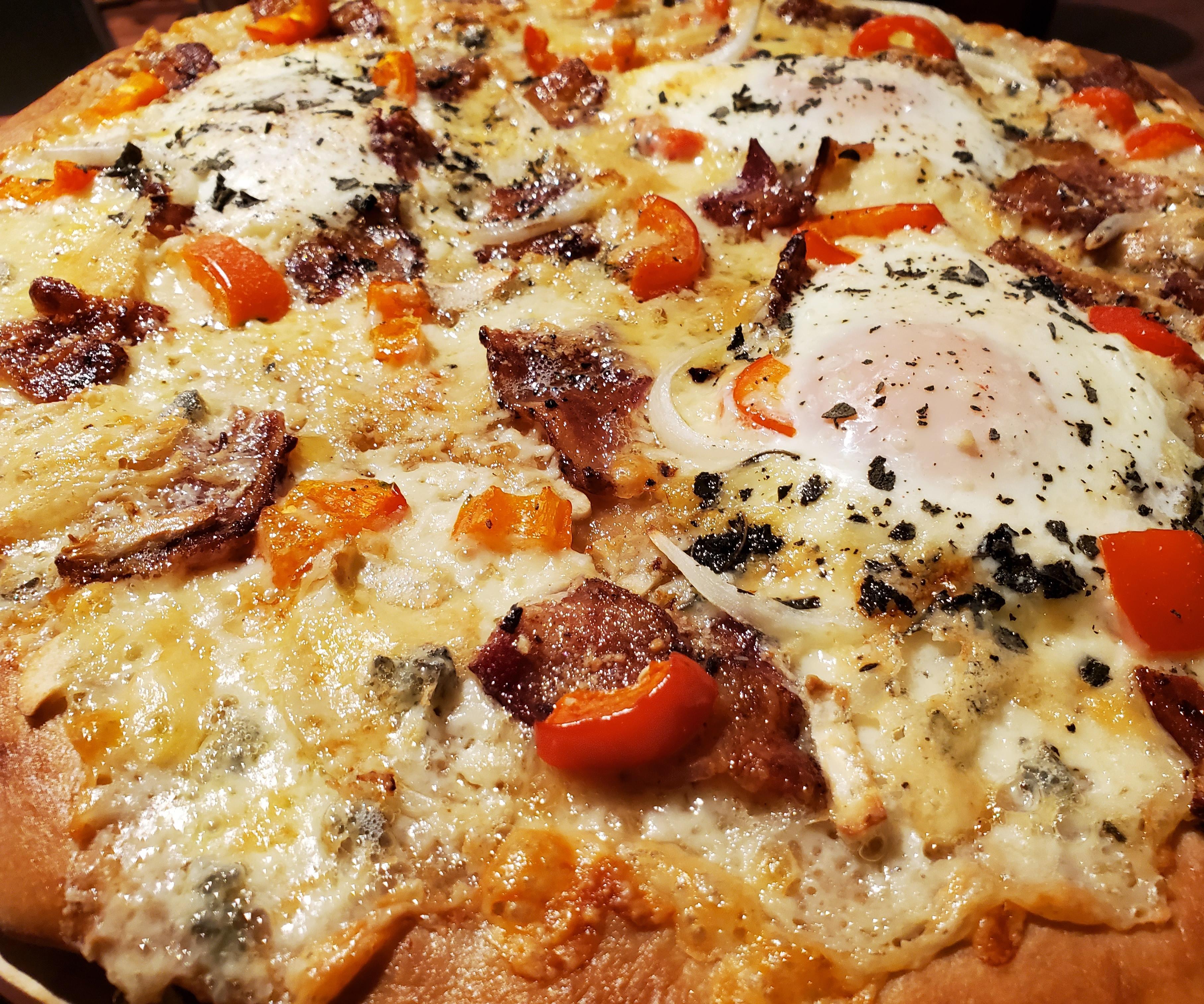 Bacon and Egg Pizza
