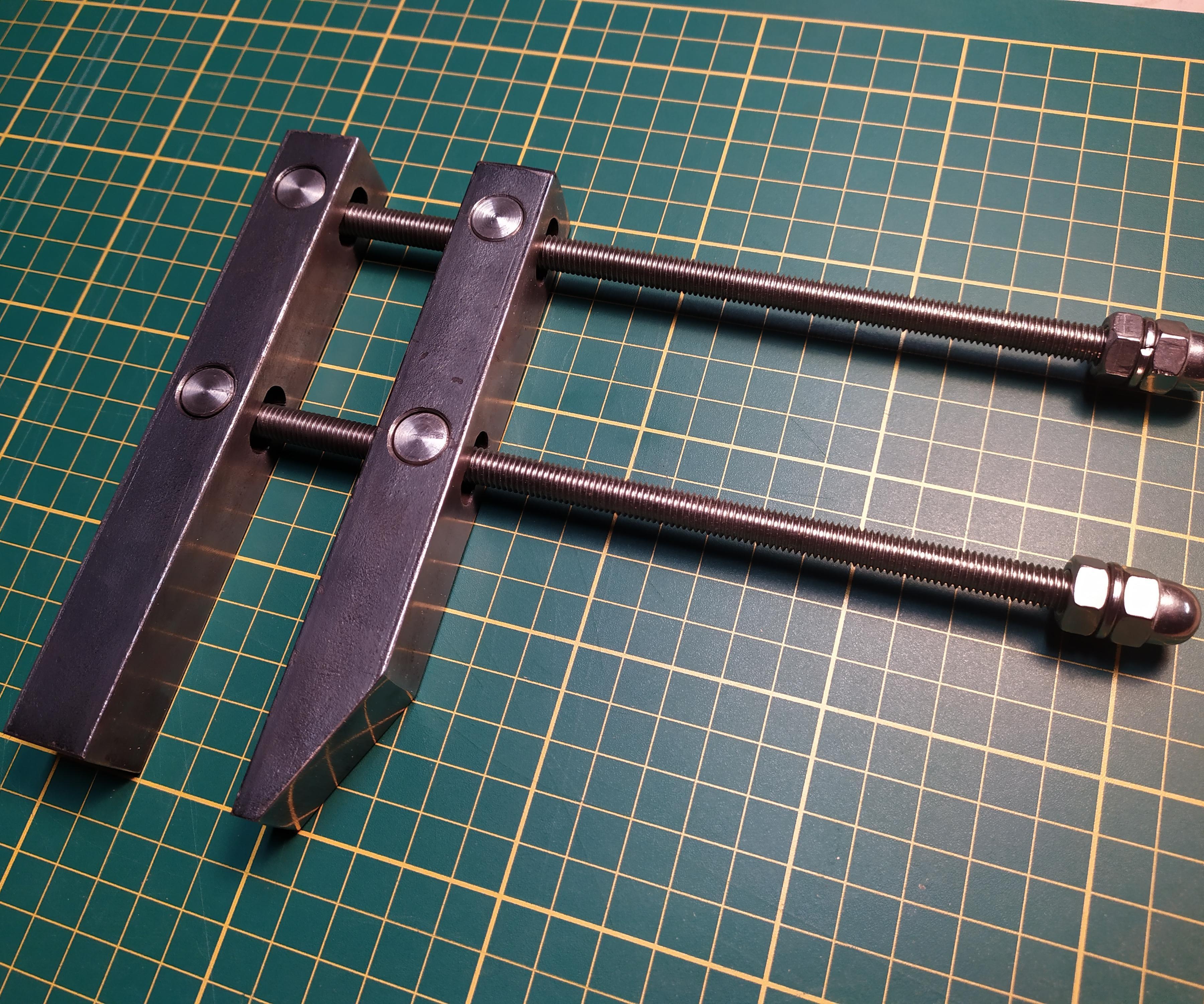 Metal Twin Screw Clamp (no Lathe, No Mill)