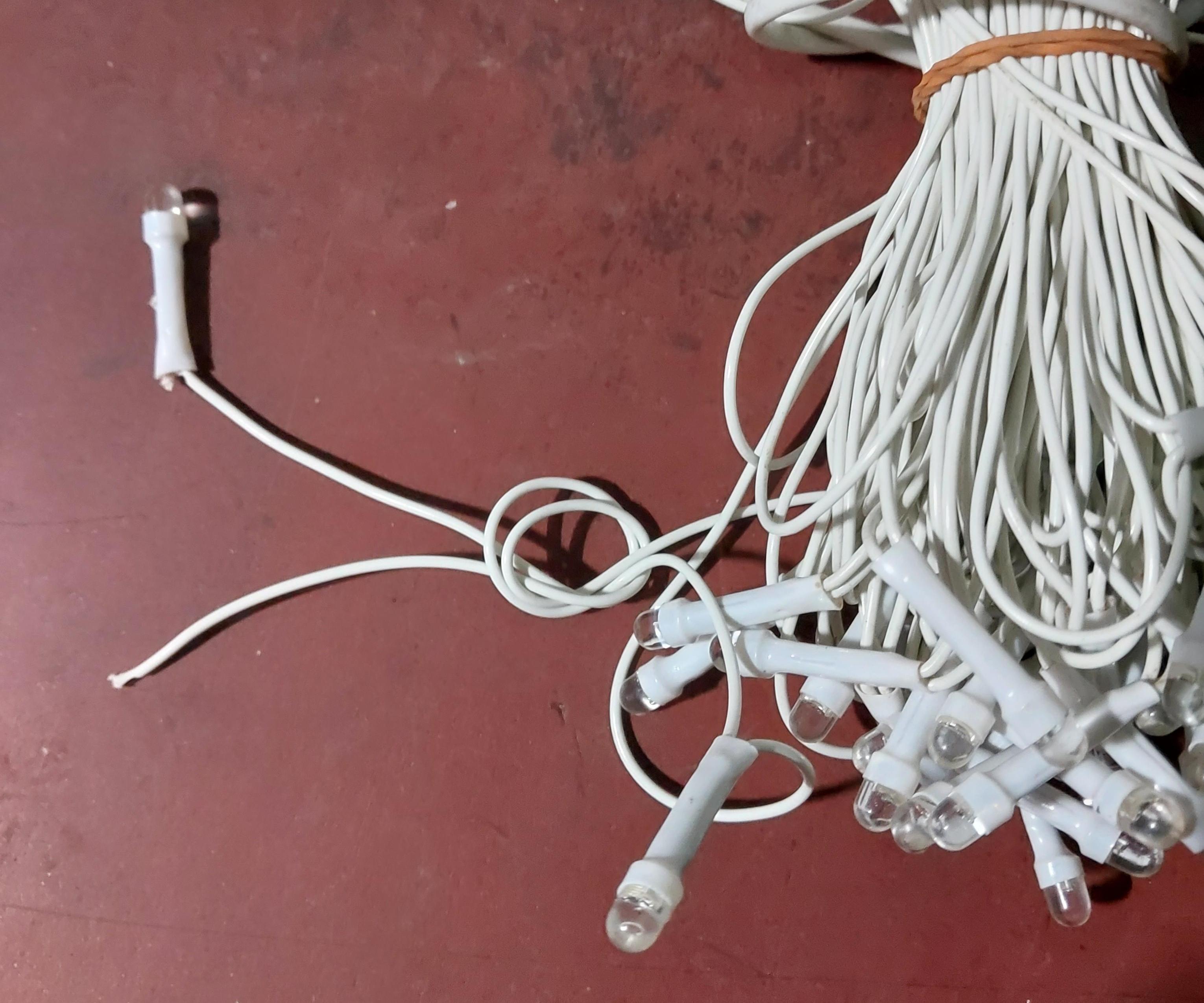 How to Easily Fix Broken Christmas Lights:Don't Throw Them Out!