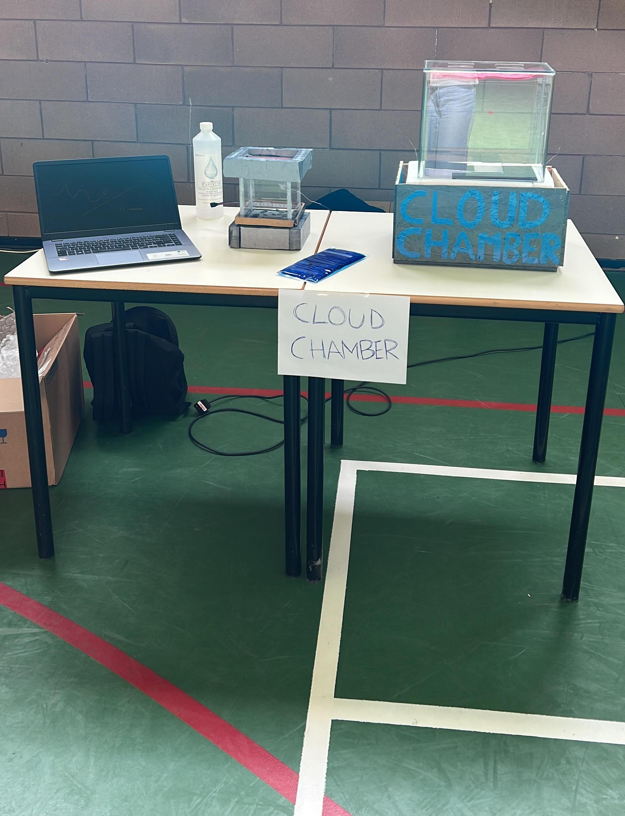 DIY Dry Ice Free Cloud Chamber