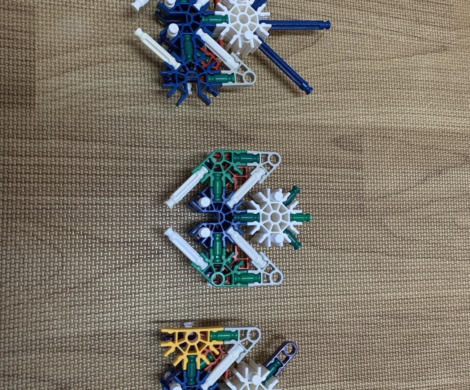 Knex Customizable Robots With Instructions.