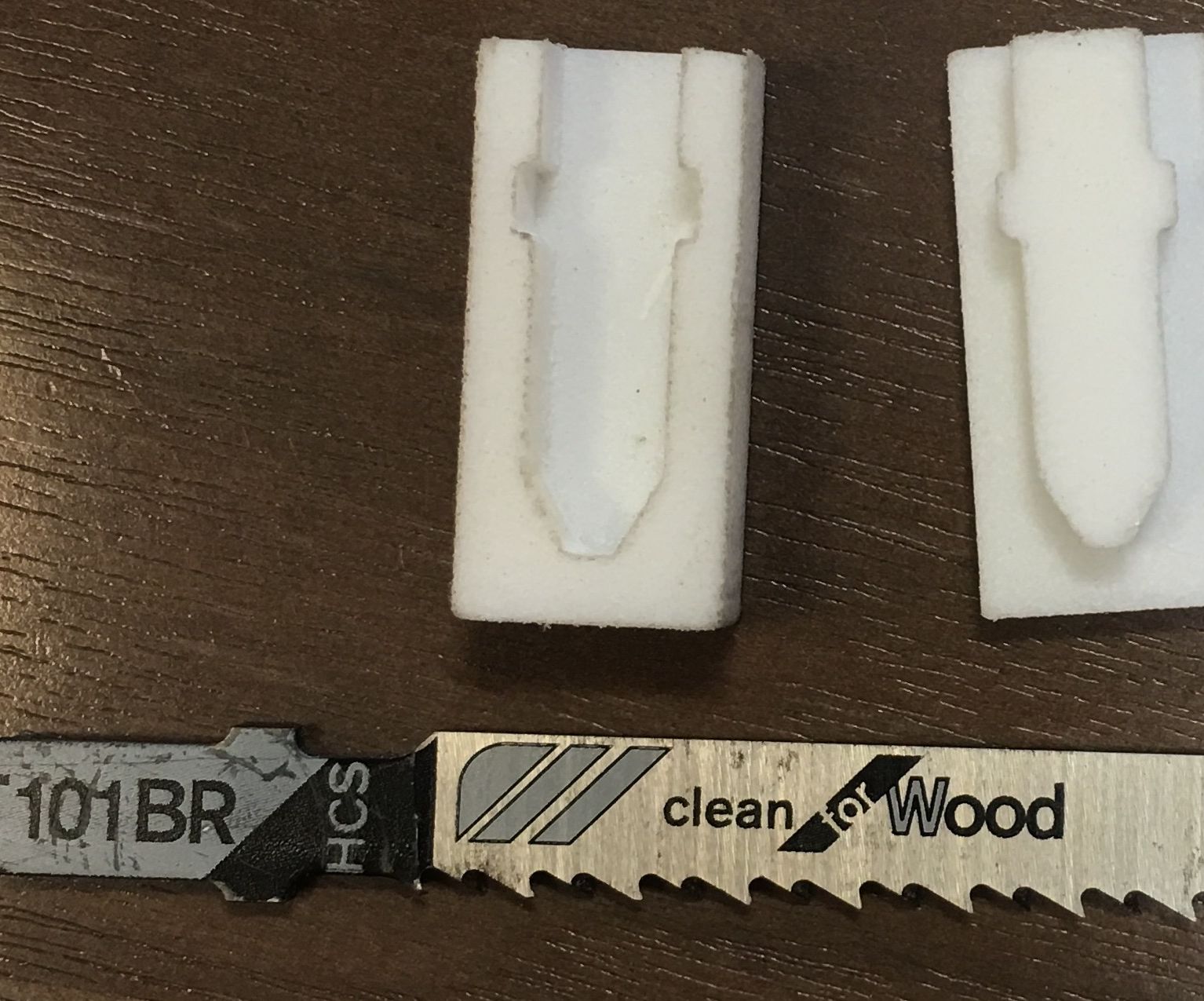 3D Printed T Shank Saw Blade Holder for Minimalist EDC Emergency Saw.