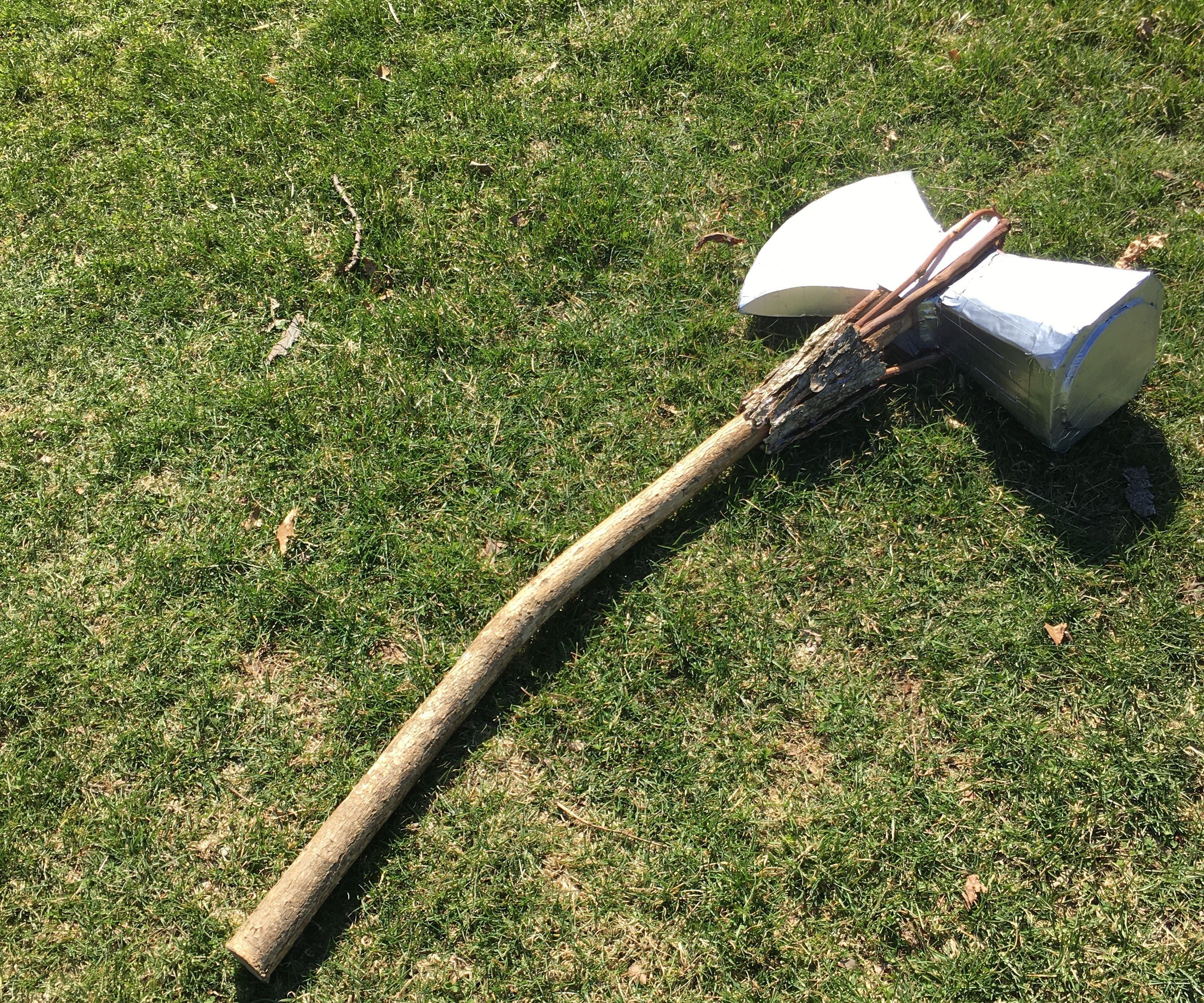 10 Dollar Cardboard Stormbreaker