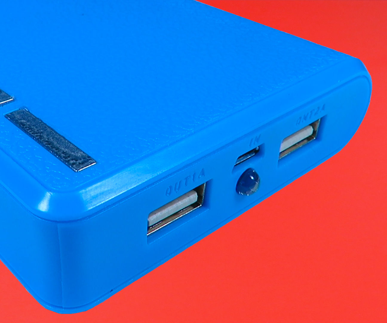 How to Make a Smartphone Battery Power Bank ⚡ 