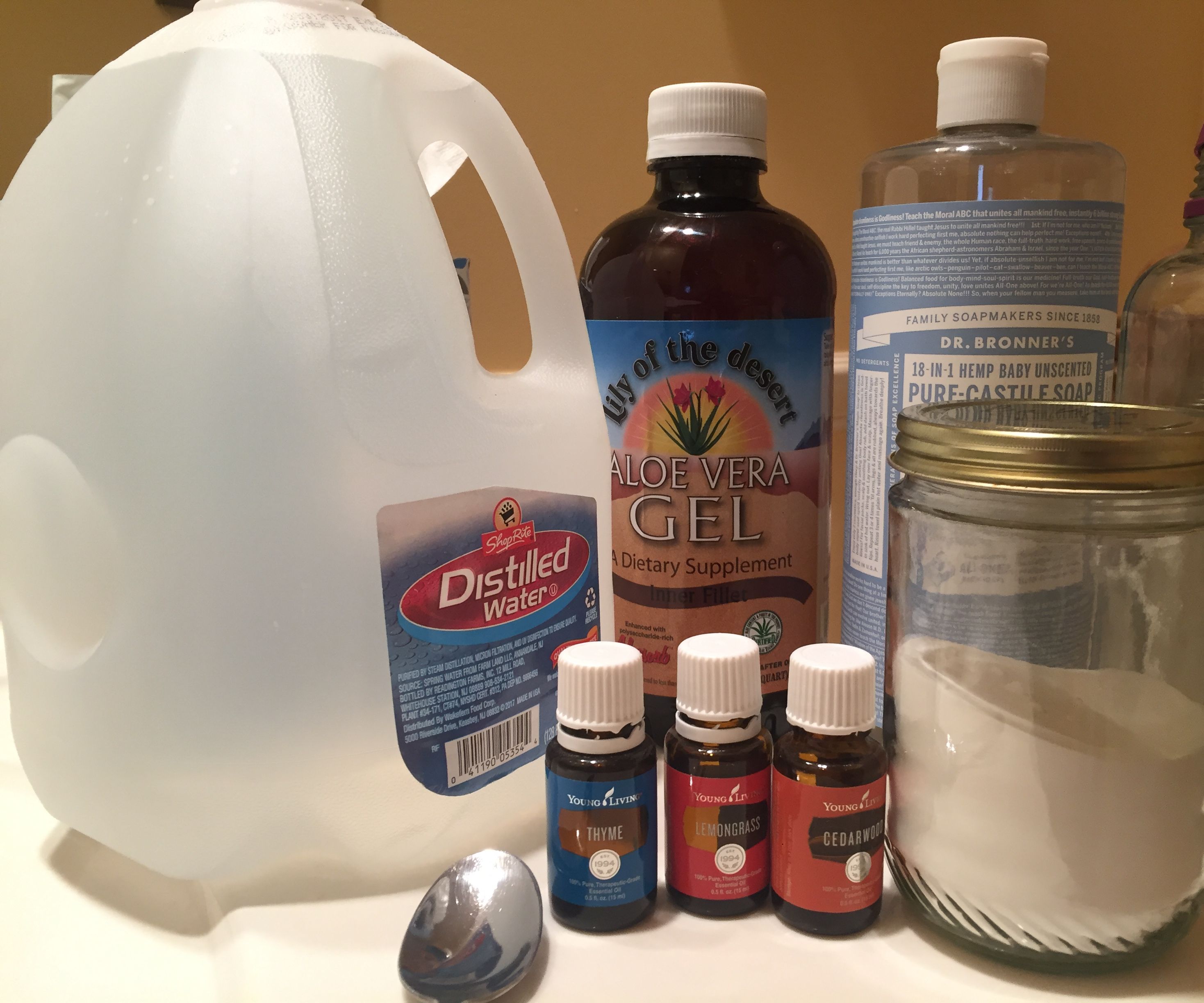 DIY Exfoliating Shampoo 