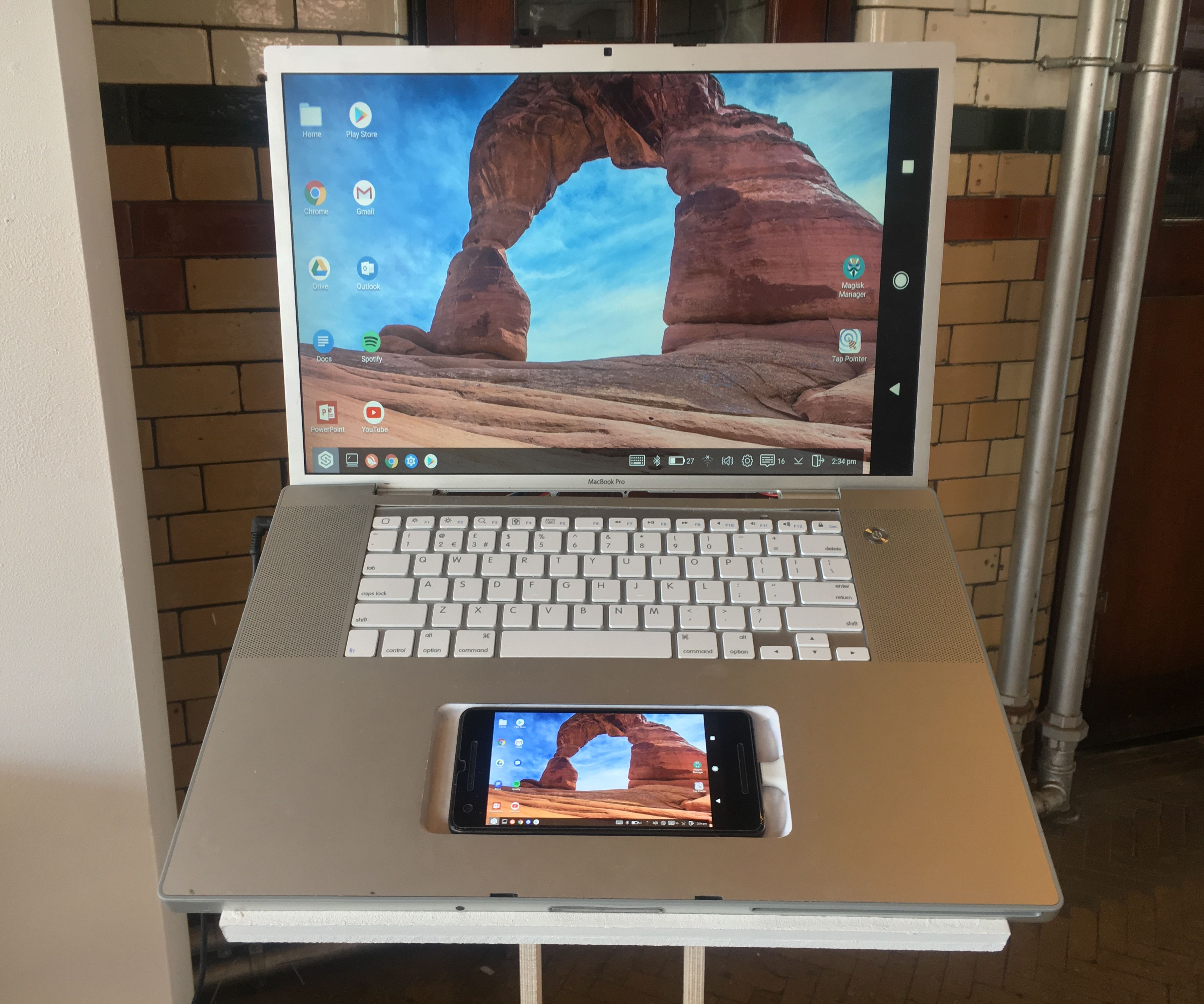 Smartphone Powered Laptop