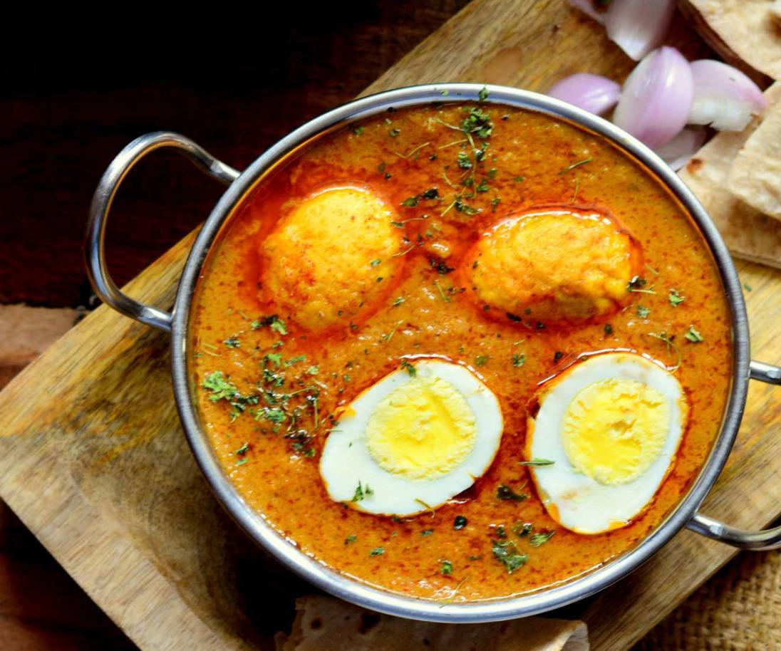 Egg Curry With Coconut 