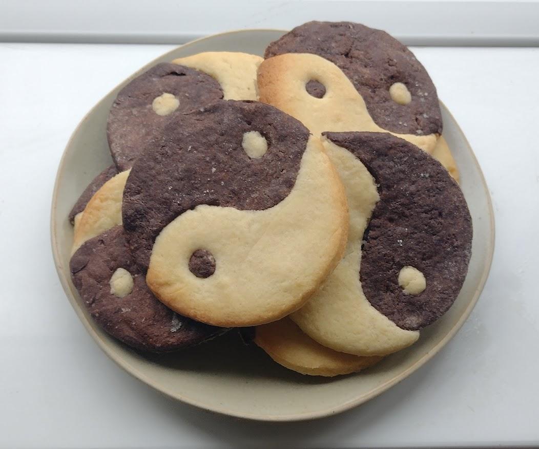 Yin and Yang Cookies