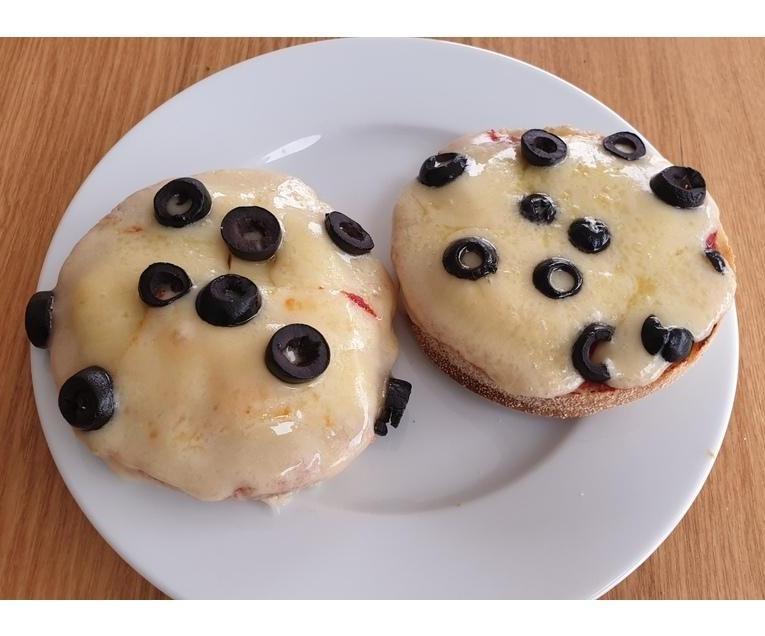 Easy Pizza Muffins 3 Steps