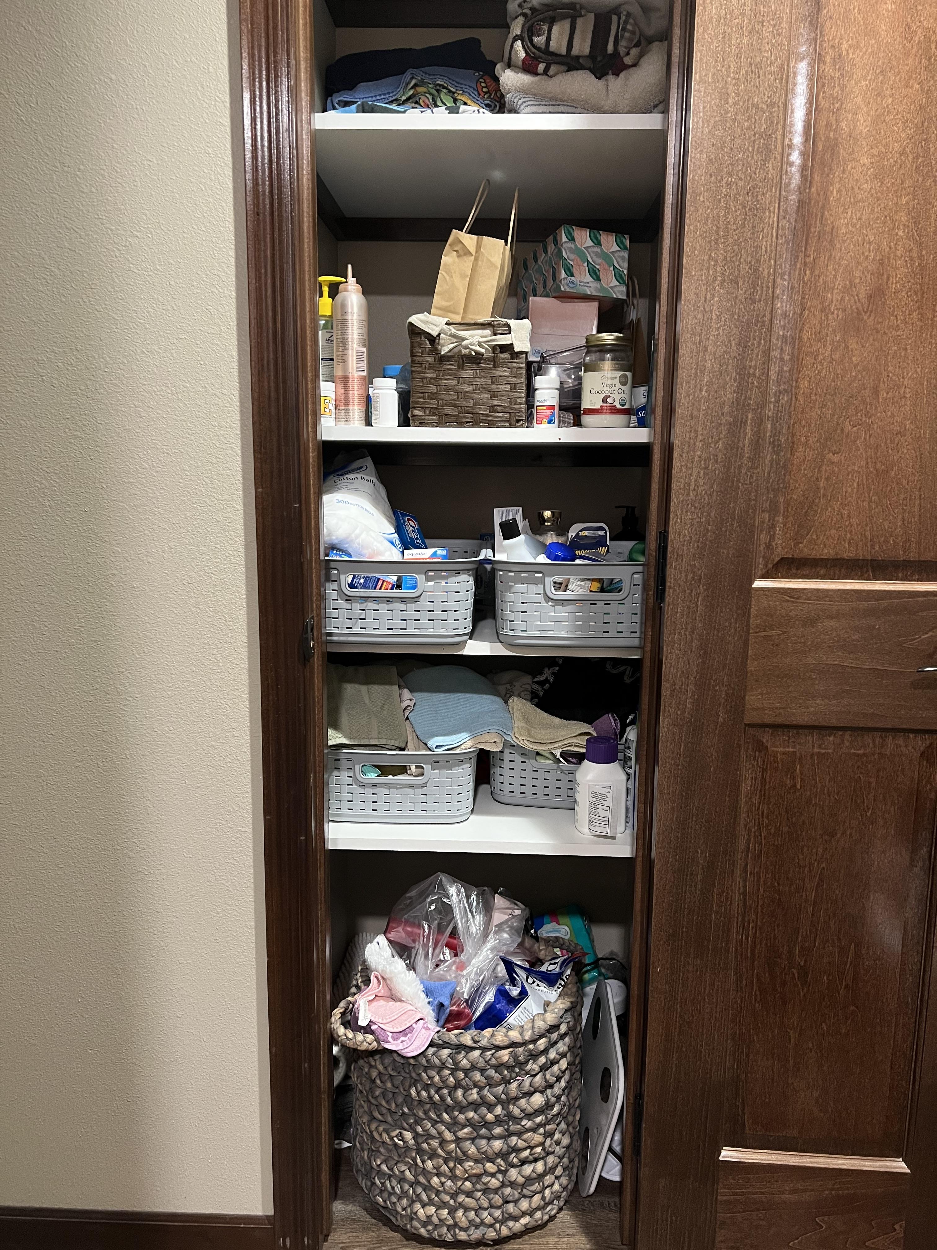Linen Closet Organization