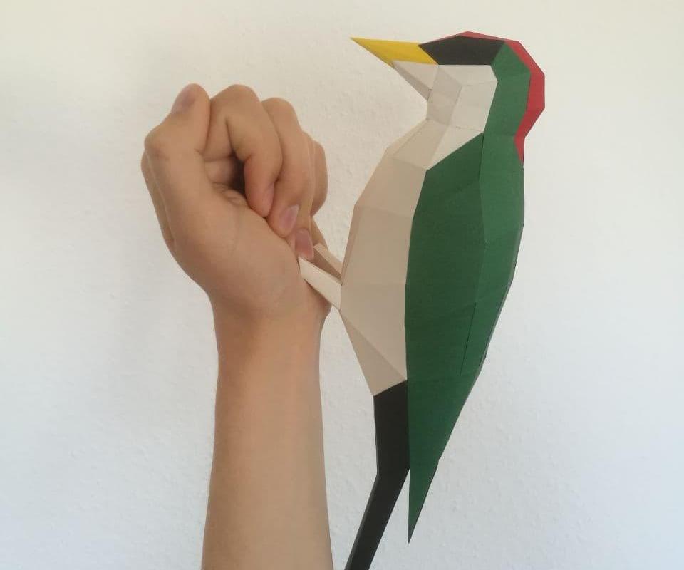 Papercraft Low-Poly Woodpecker
