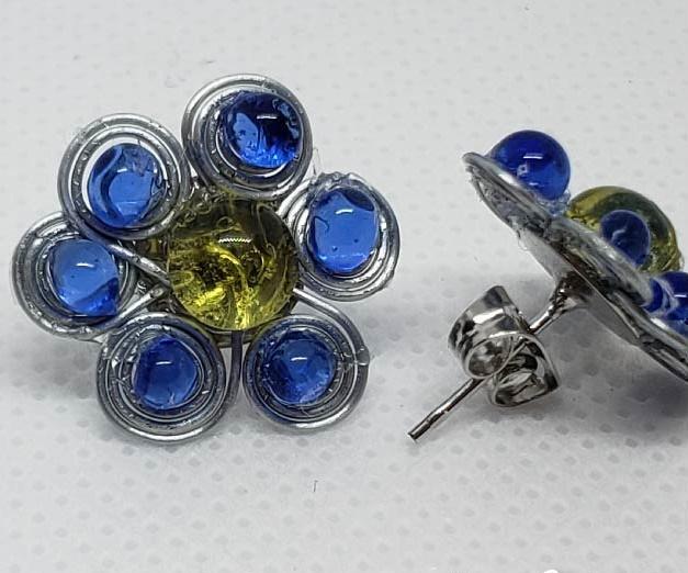 Recycle Bottle Glass Into Jewelry With Your Microwave
