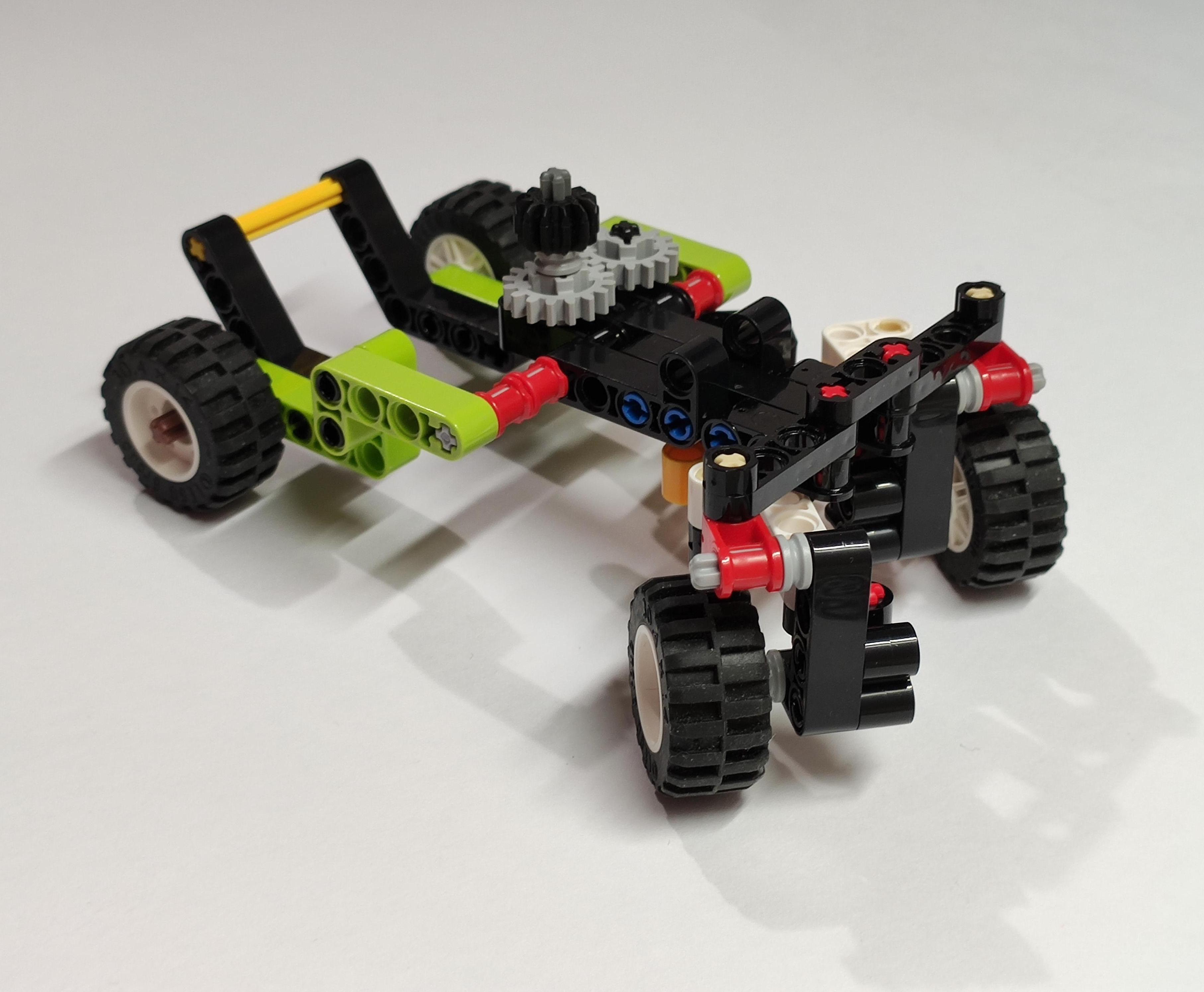 LEGO Car With Realistic Steering