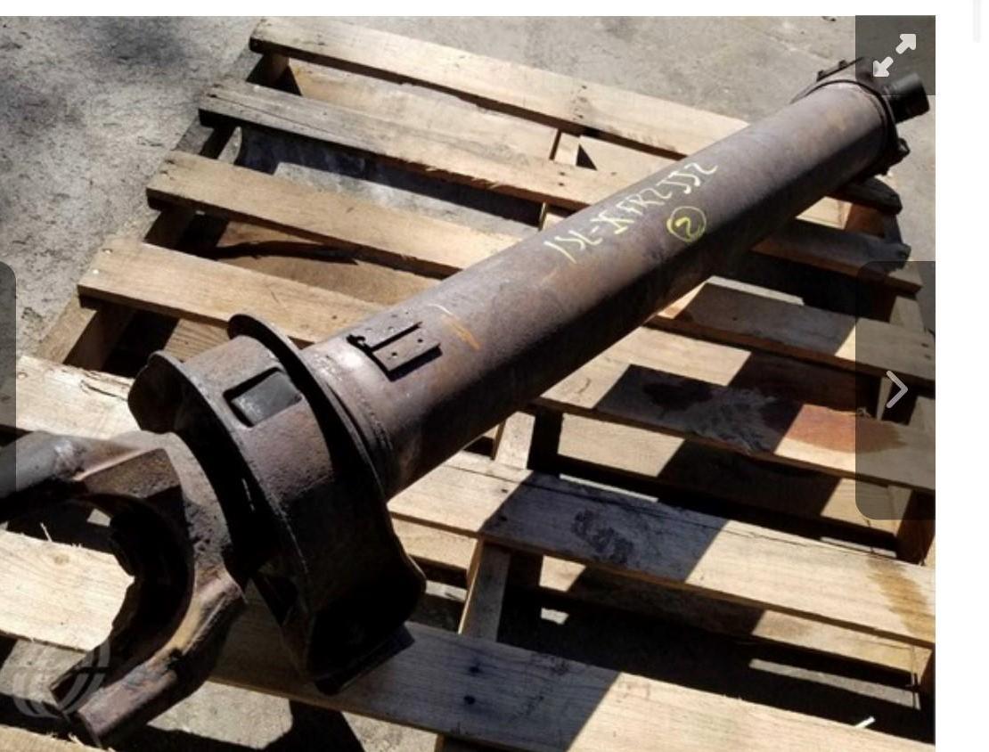 How to Remove a Yoke With a Bearing Puller