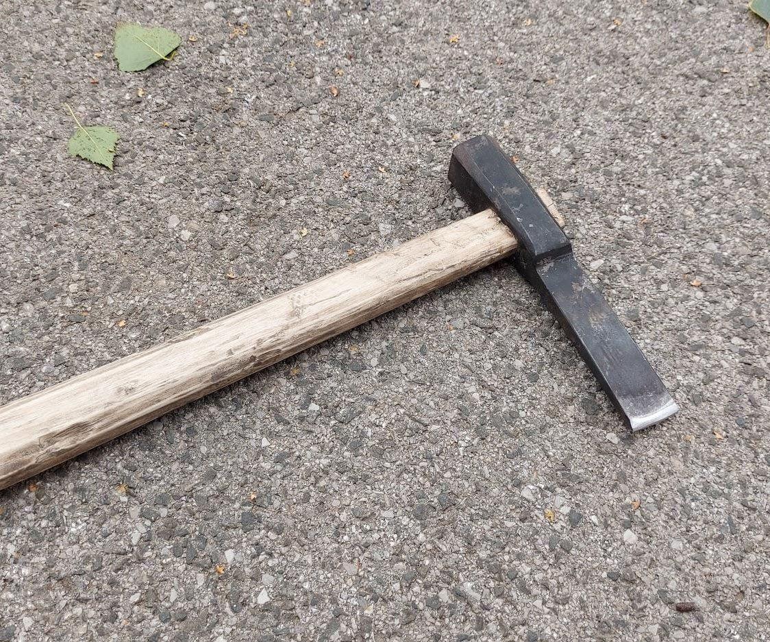 Forging a Hot Cut Blacksmiths Tool