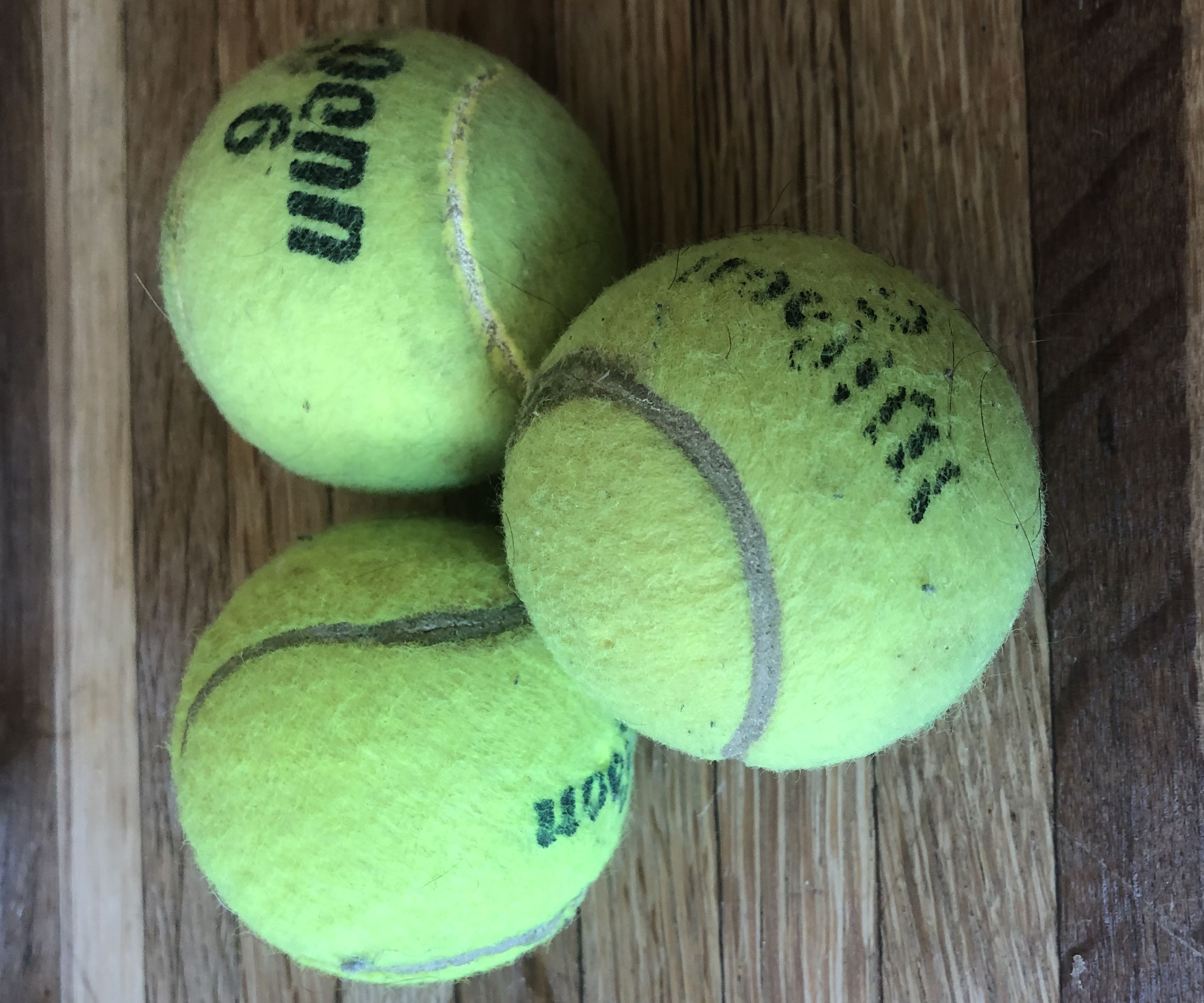 Simple Weighted Juggling Balls