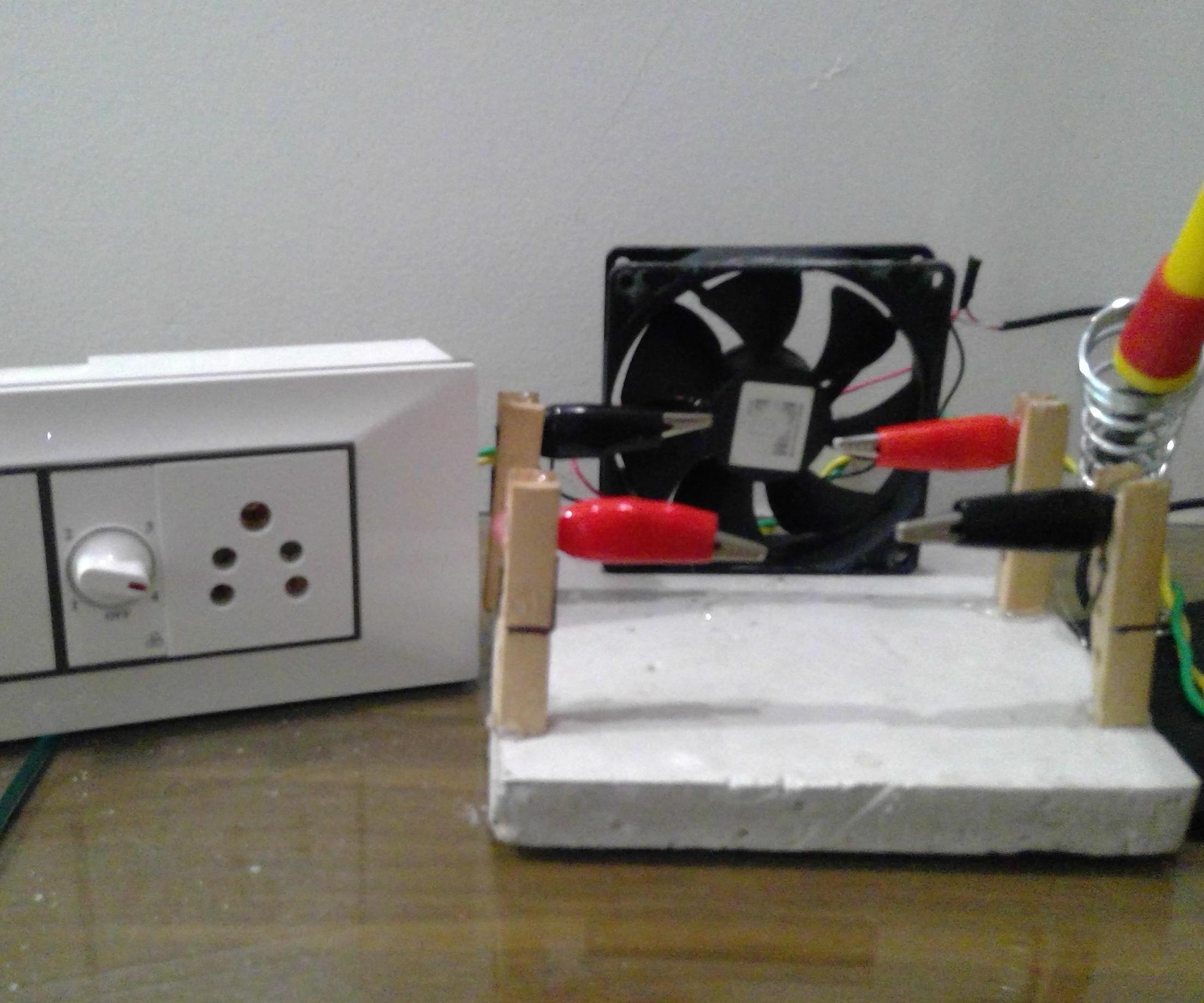 Cheap DIY Full Soldering Station With Helping Hands, Fume Extractor and Temperature Control