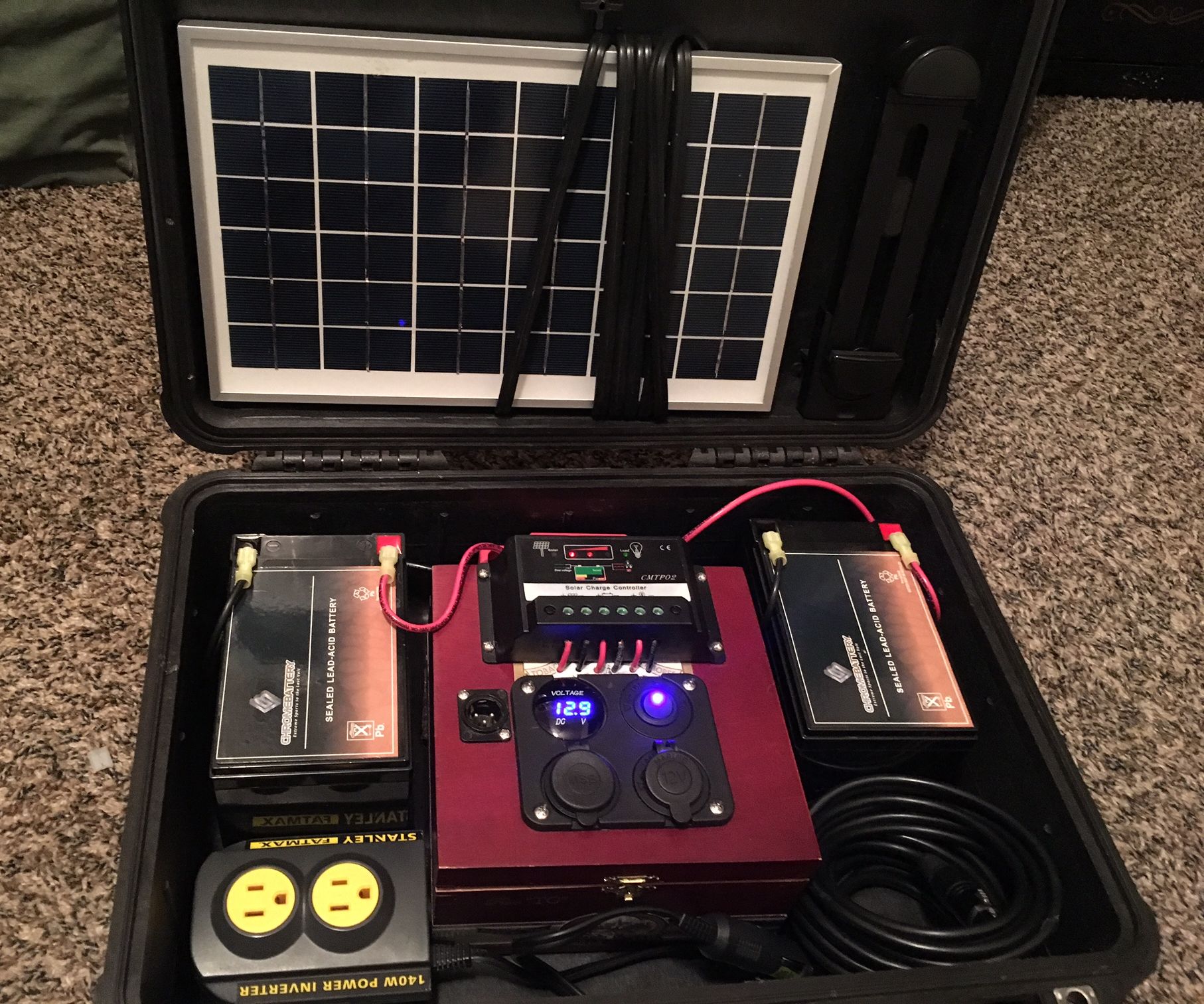 Pelican 1500 Solar Battery Bank