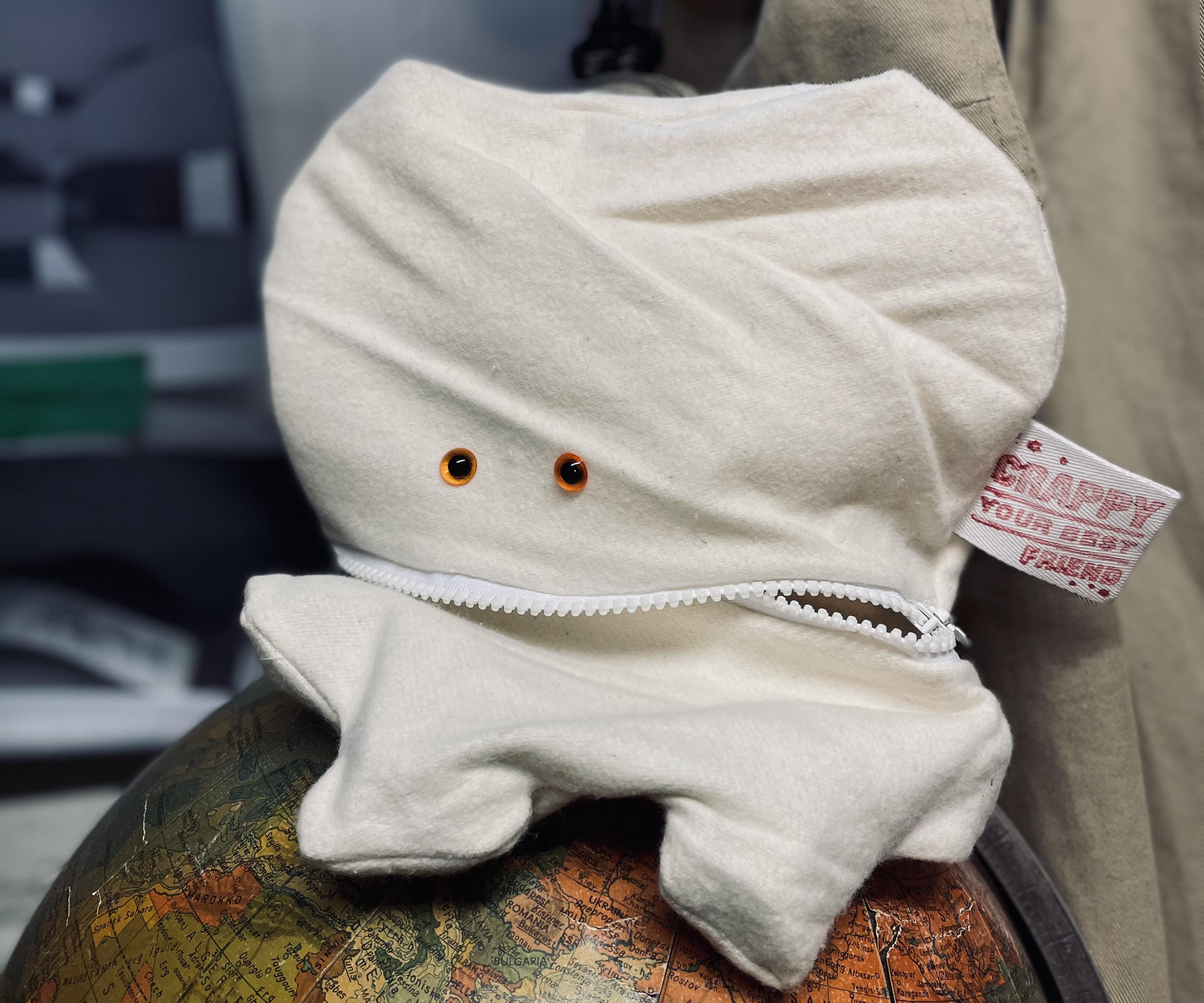 Hi! I'm Crappy, Stuff Me!