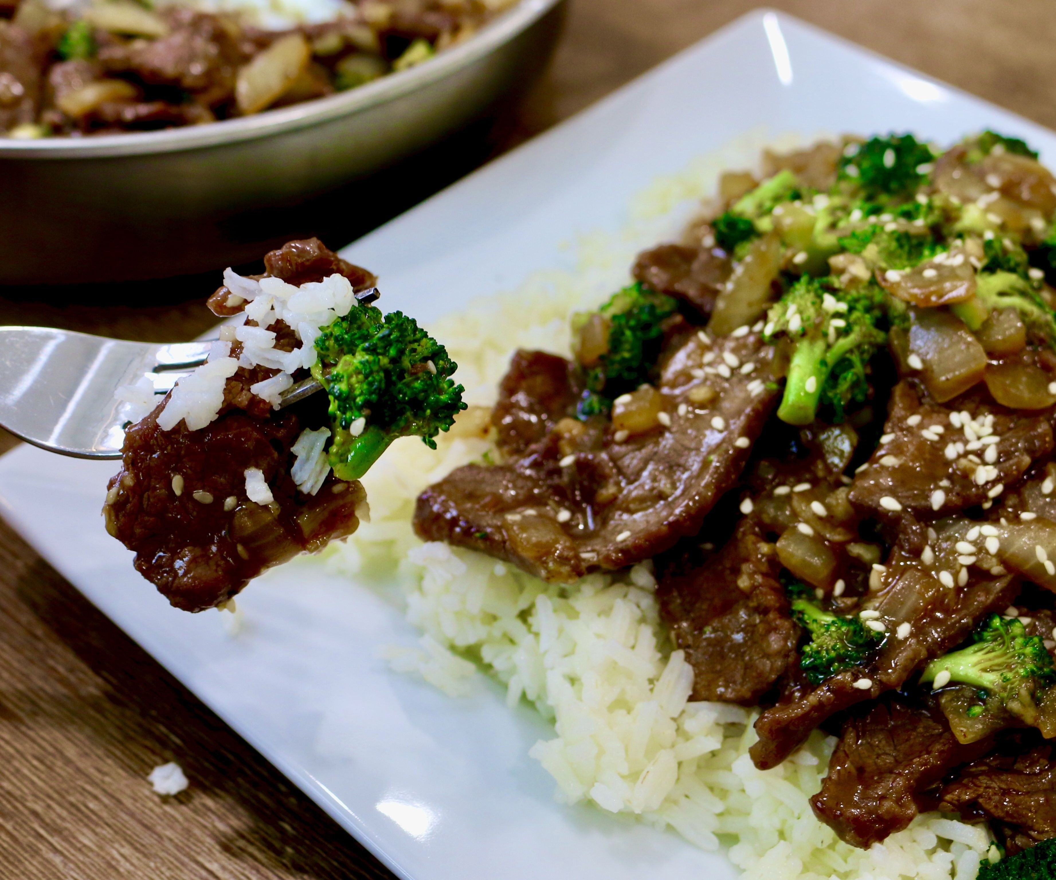 How to Make Beef and Broccoli Stir Fry | EASY One Pot Meal