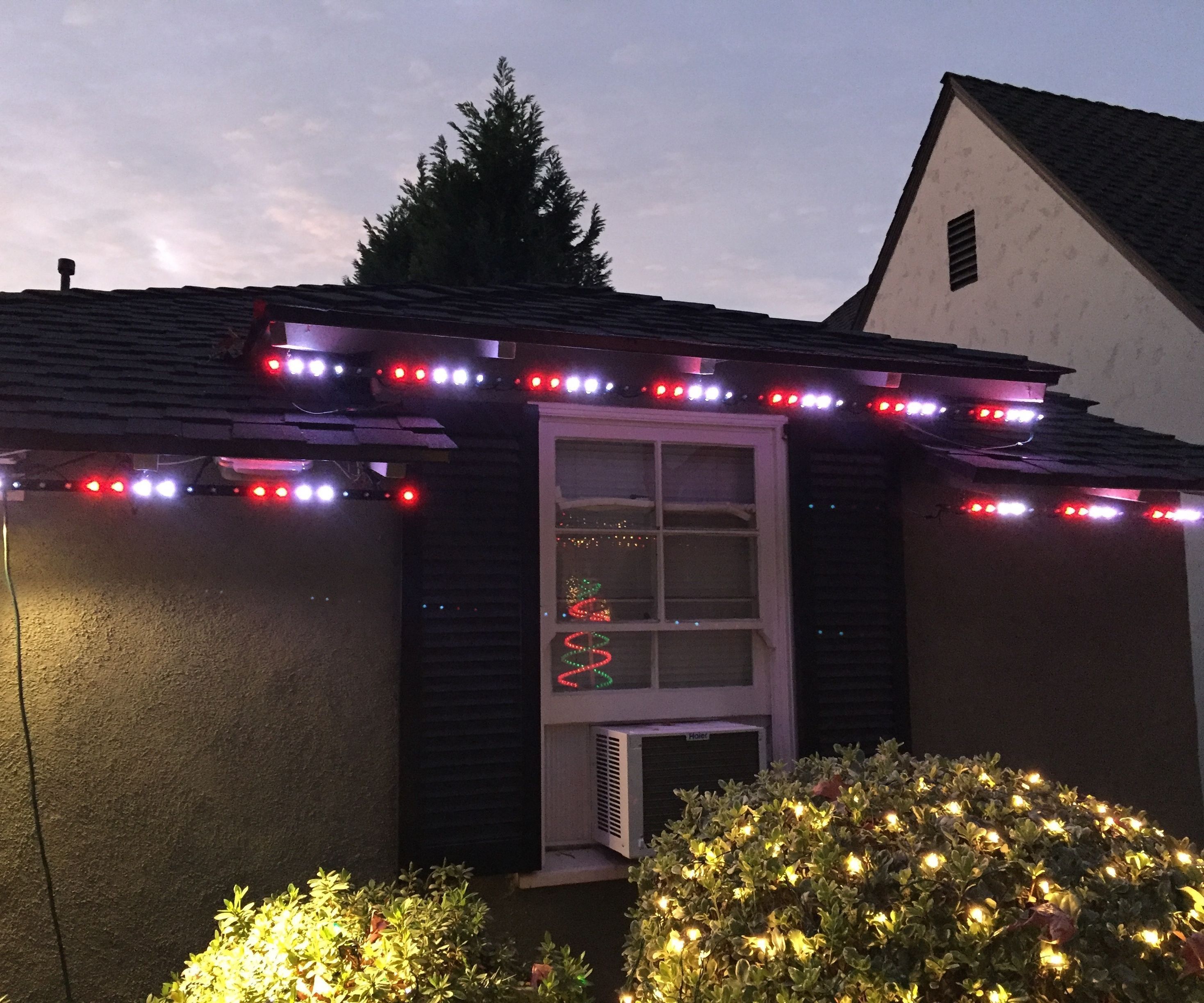 Permanent Digital LED House Holiday Lighting V2