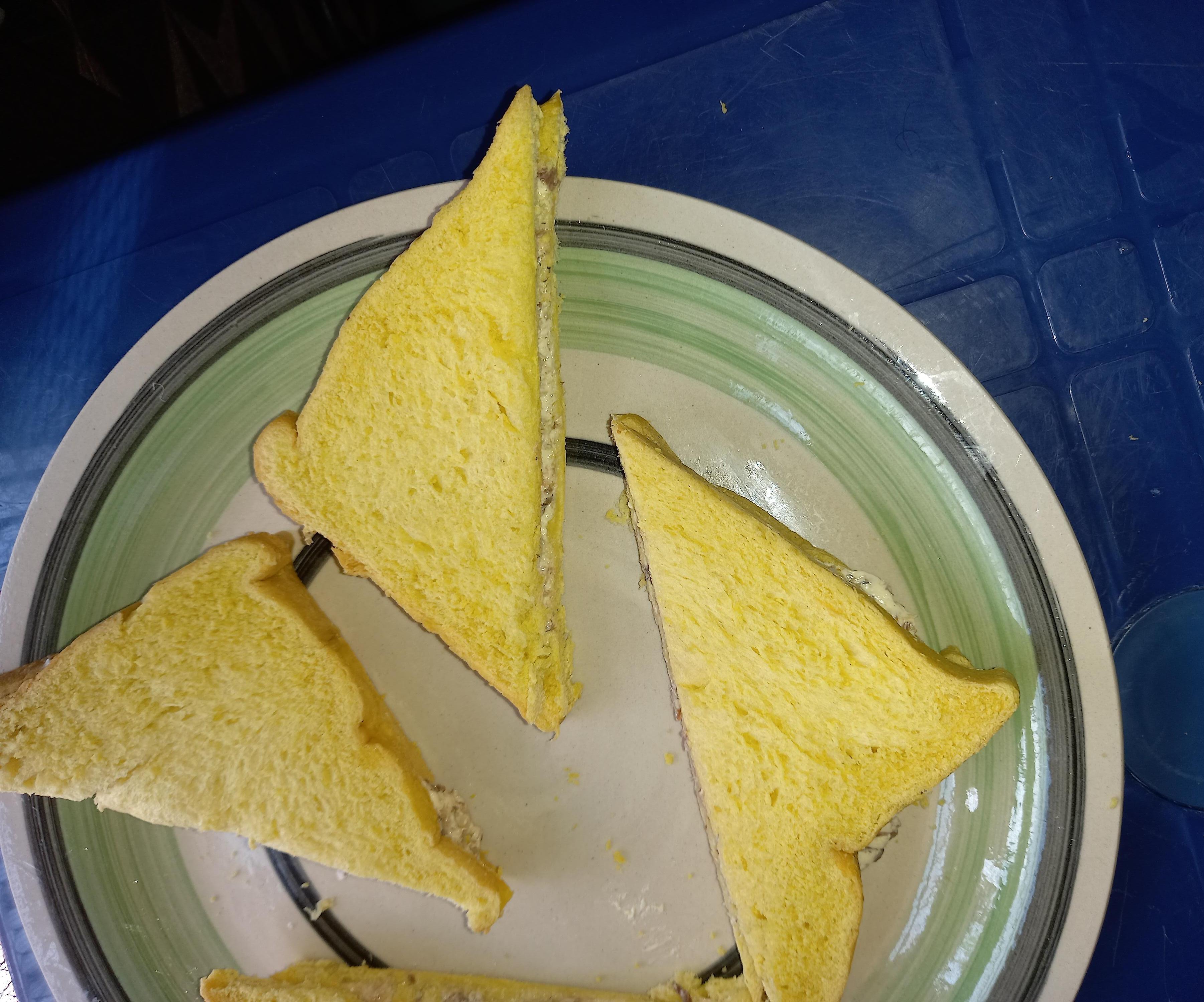 Easy and Quick Nigerian Sandwich 