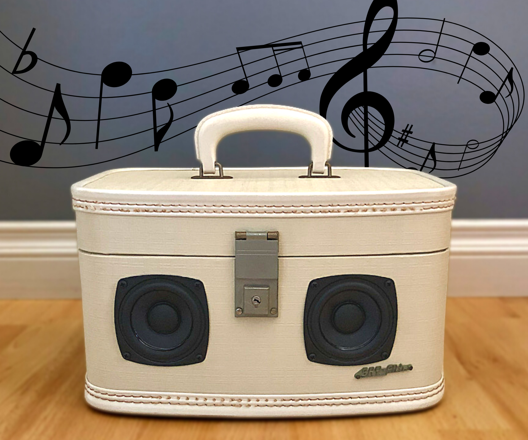 Vintage Train Case Bluetooth Boombox Luggage