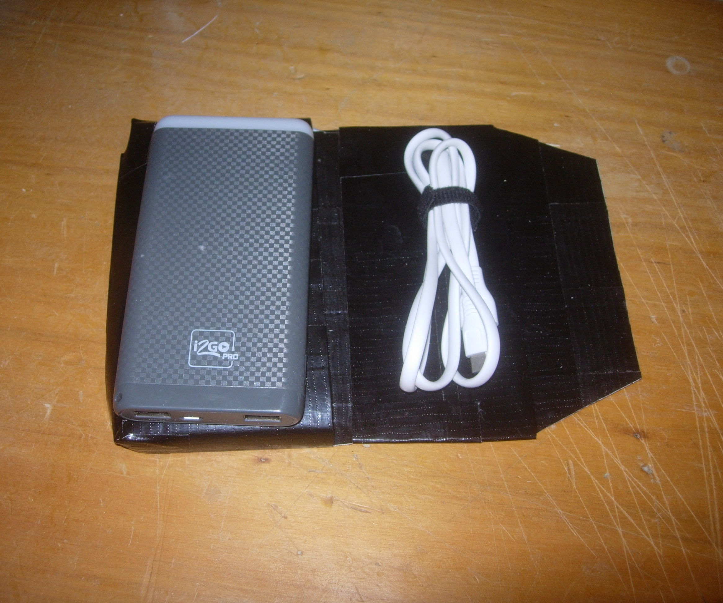 PORTA POWERBANK - SILVER TAPE
