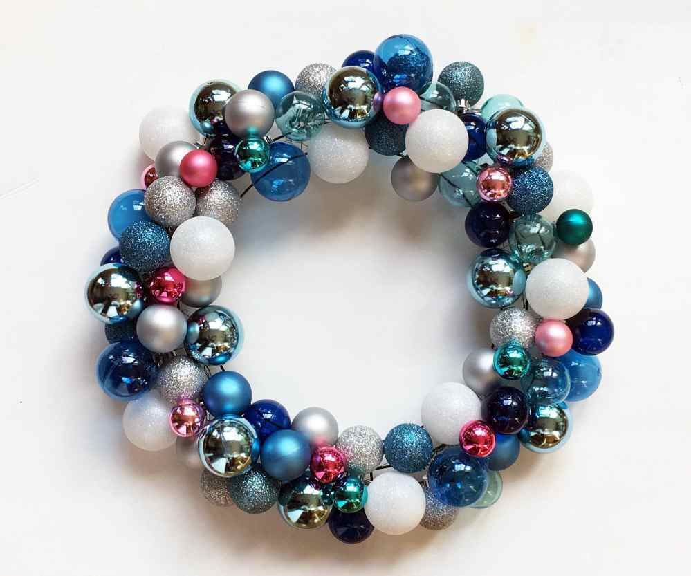 How to Make a DIY Christmas Wreath With Ball Ornaments