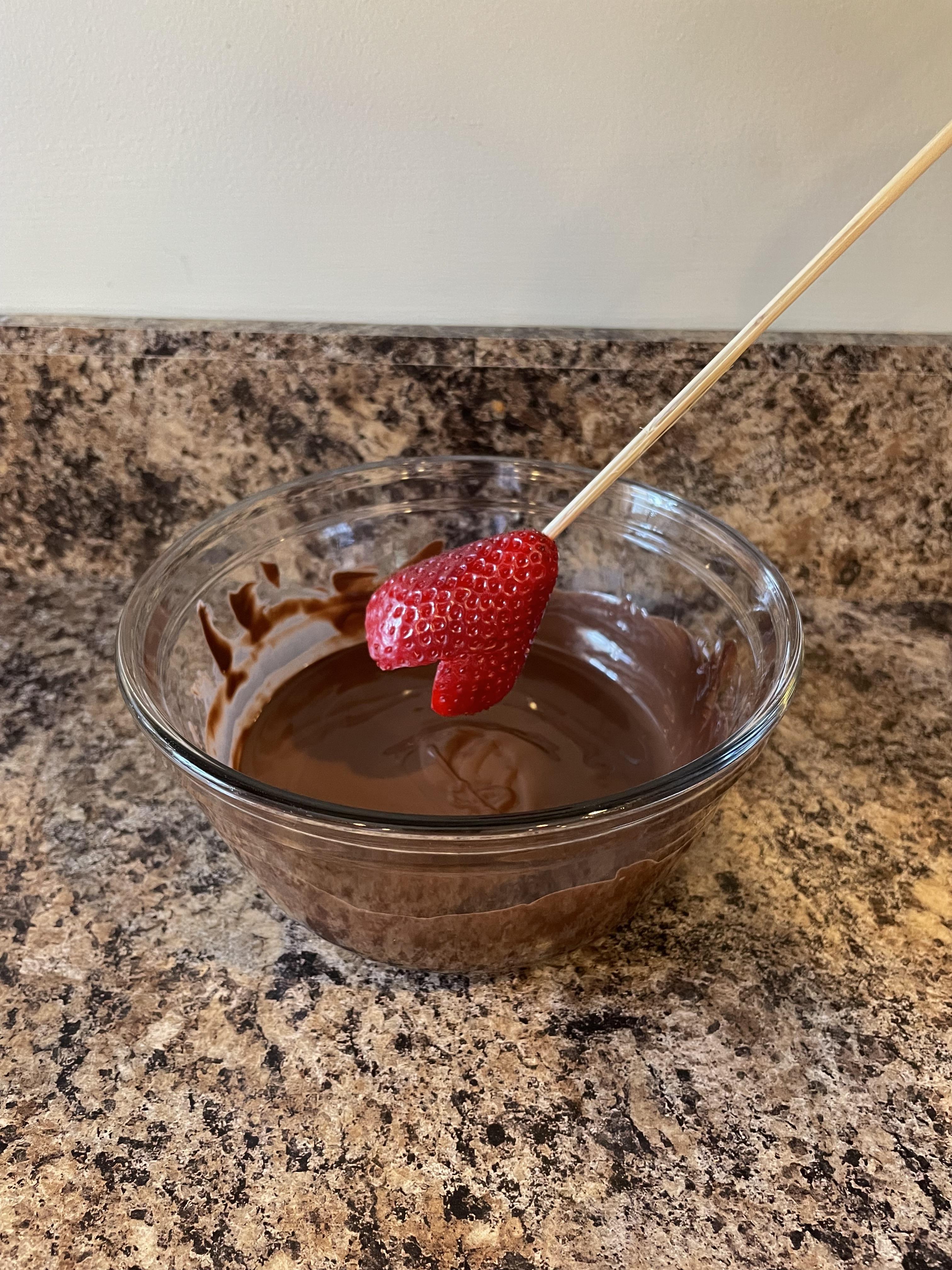 Valentine's Chocolate Covered Strawberries!