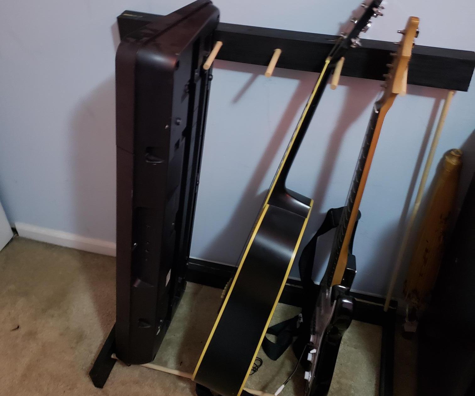 Woodshop Guitar Stand 
