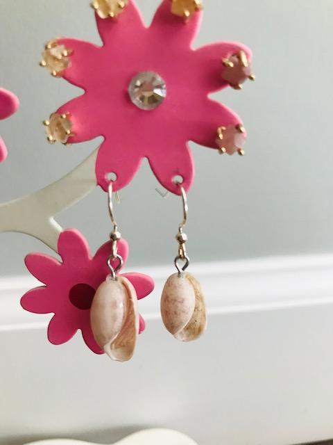Seashell Dangle Earrings