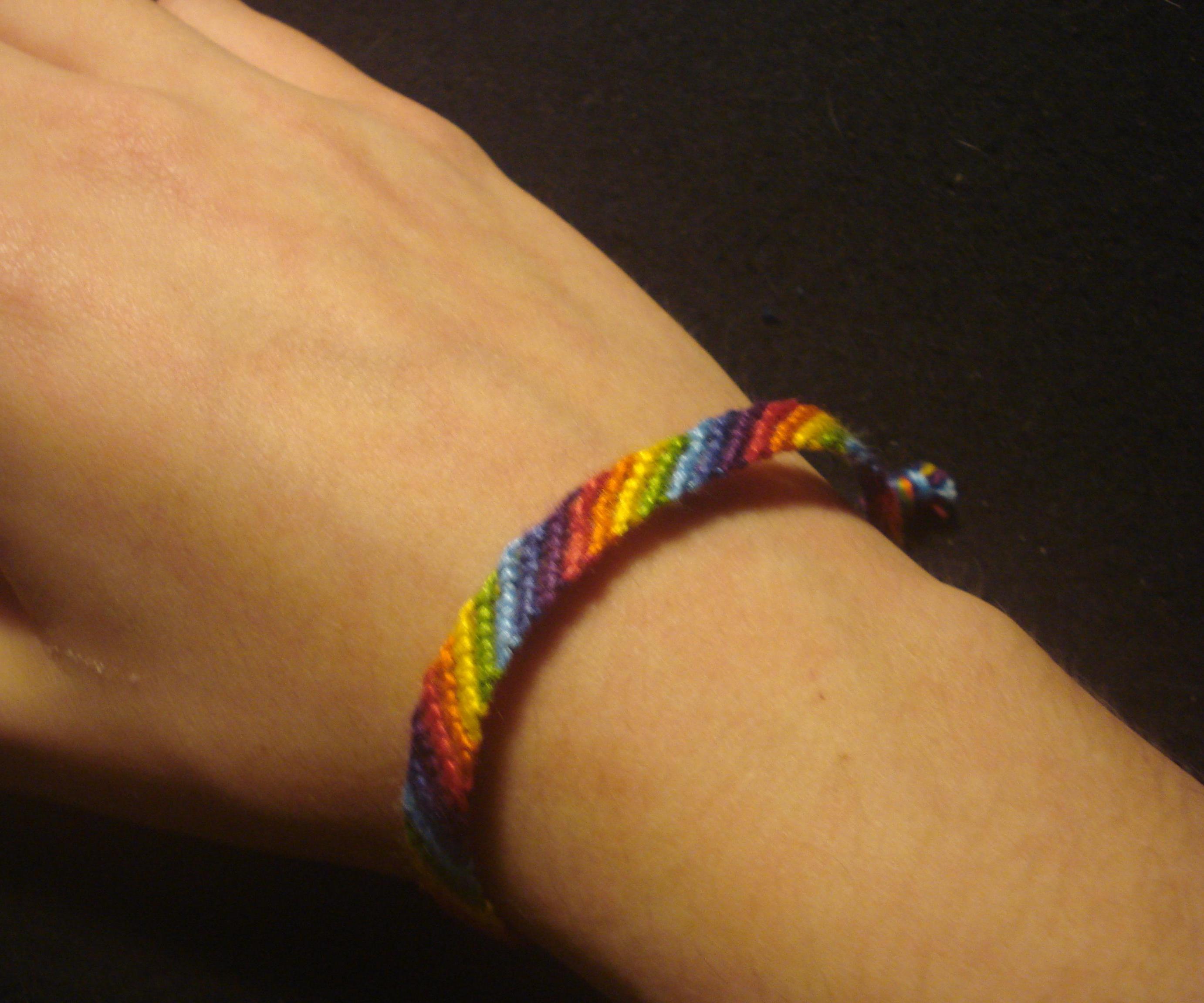 How to Make a Friendship Bracelet