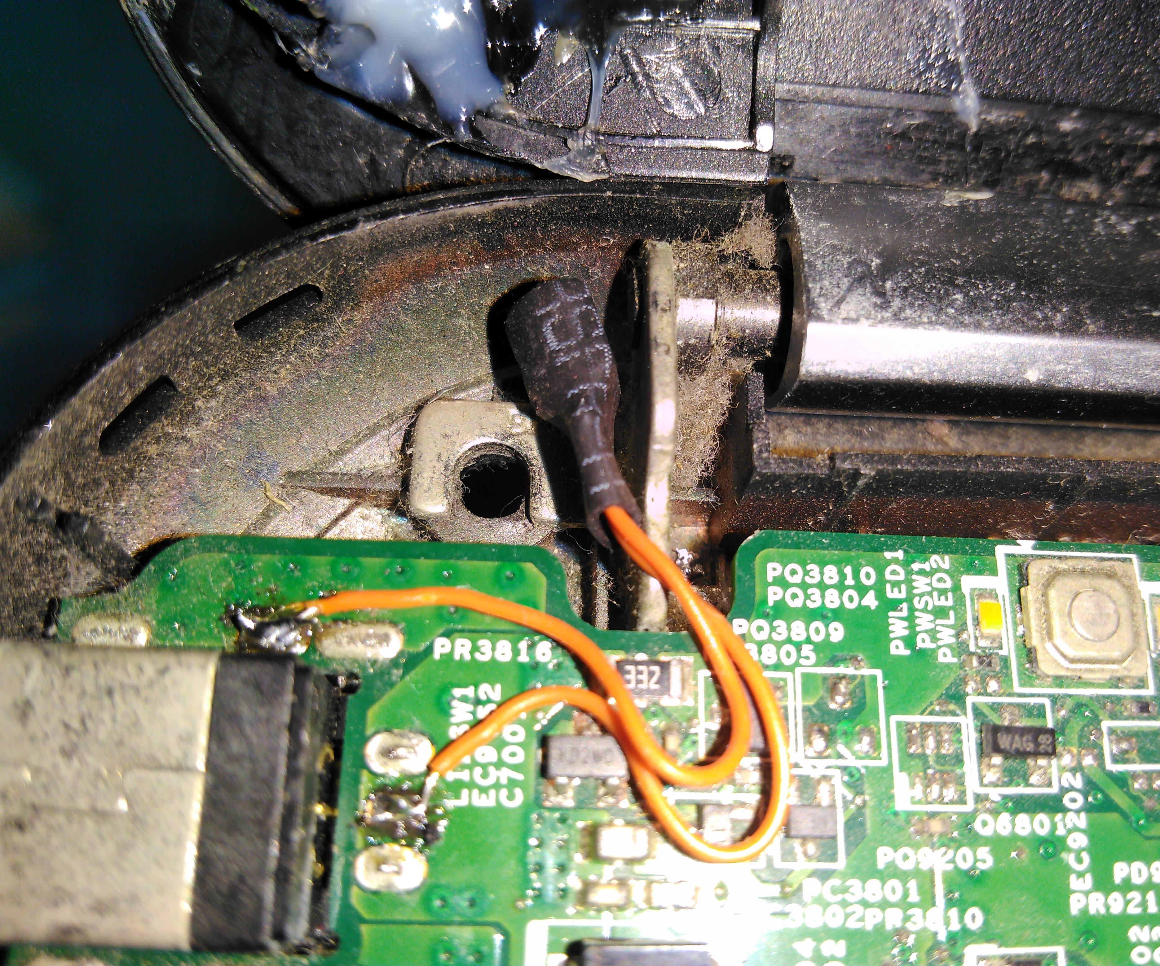 Embedded EEPROM Inside DELL Laptop for Charger Identification