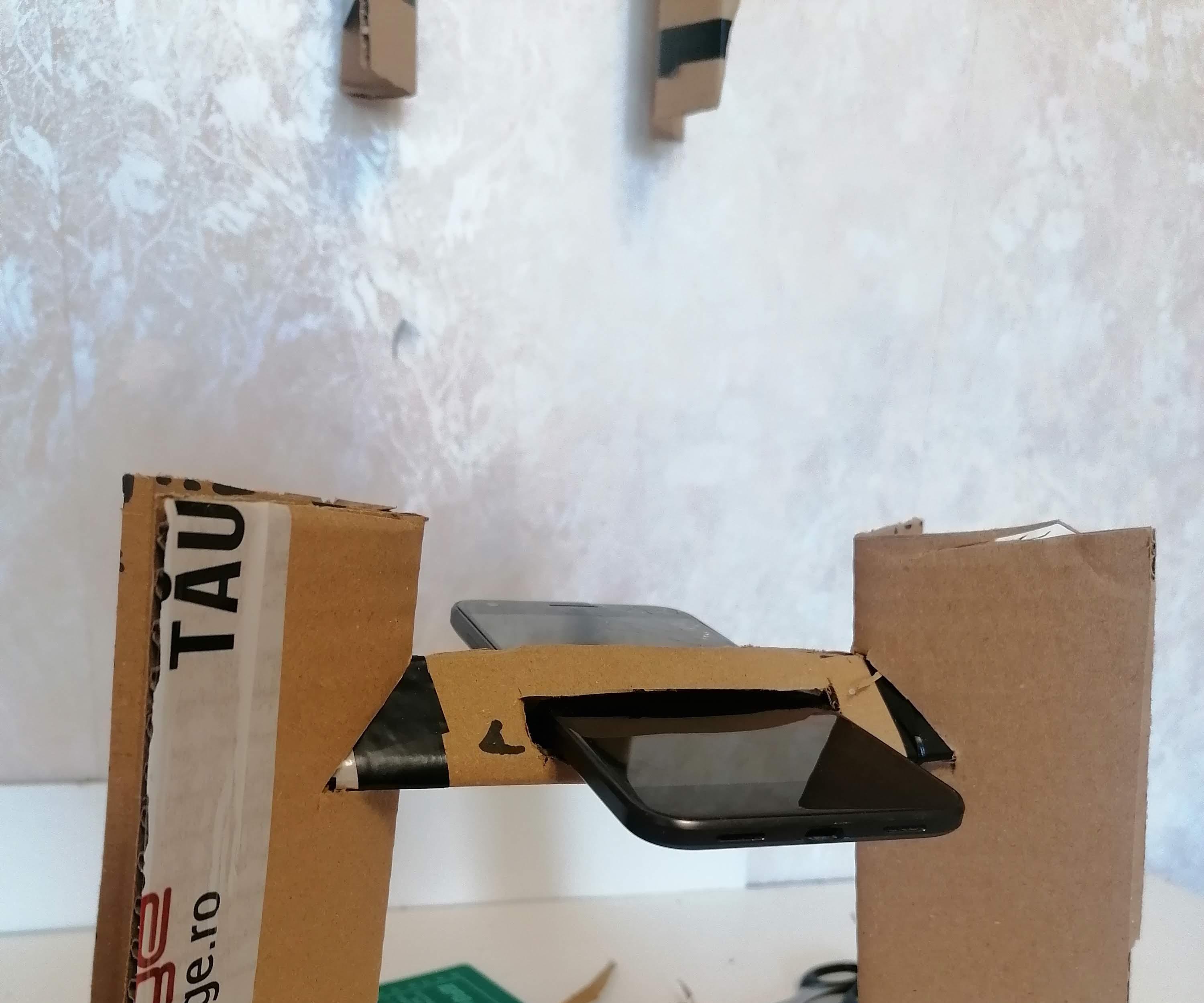 Cardboard Phone Holder (basic) for Sharing Work on Paper (RO/EN)