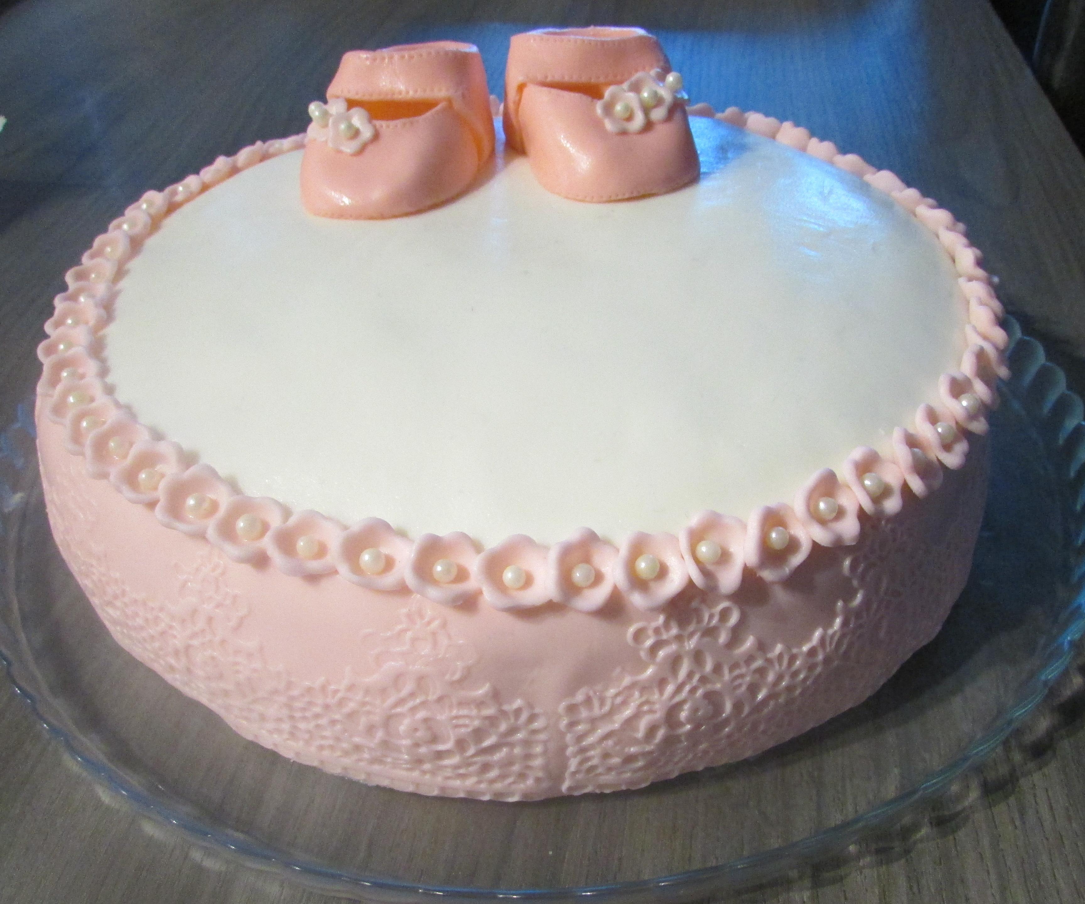 Super Cute Shoe, Fondant Cake!!!