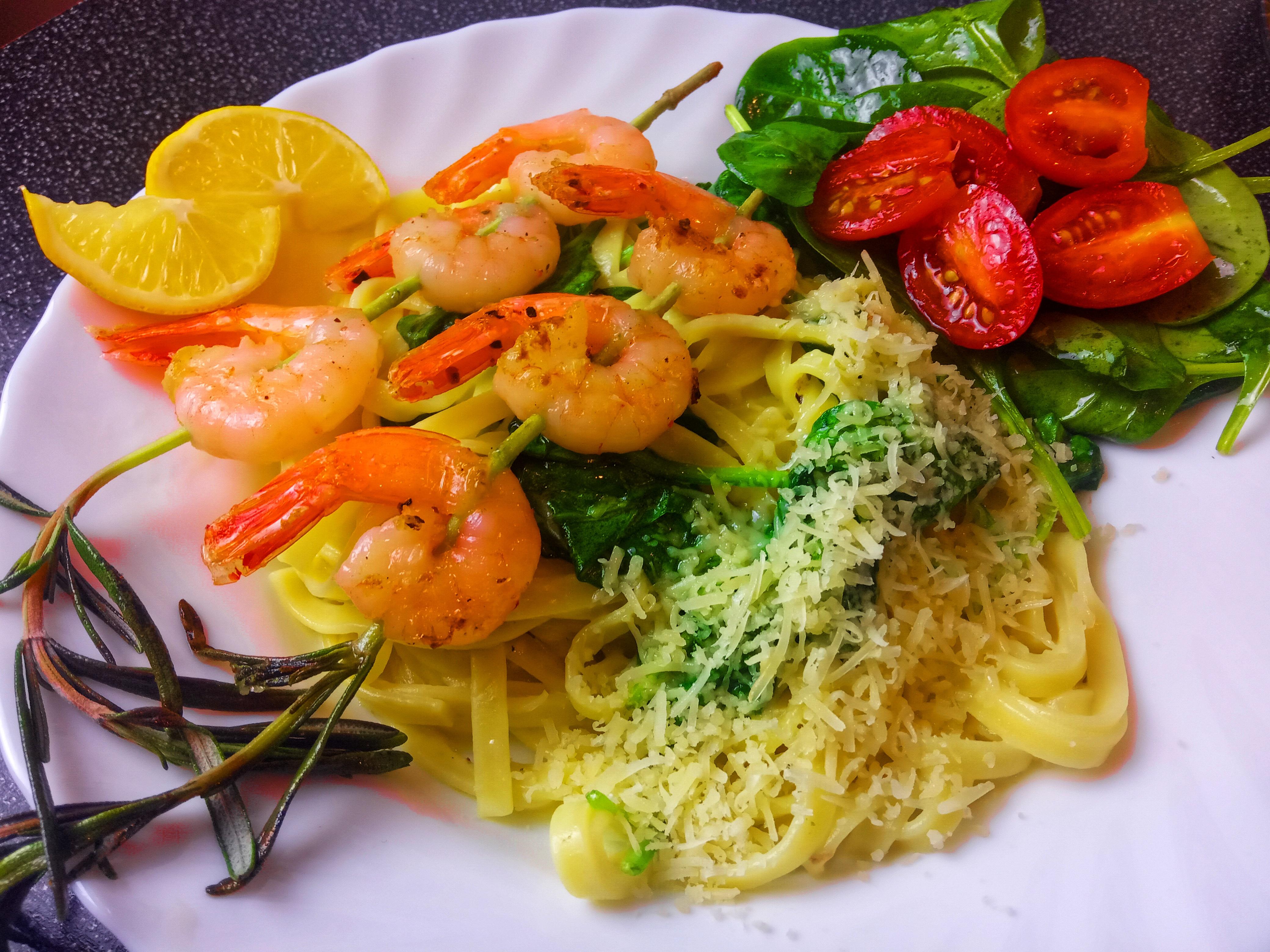 Shrimp and Spinach Pasta